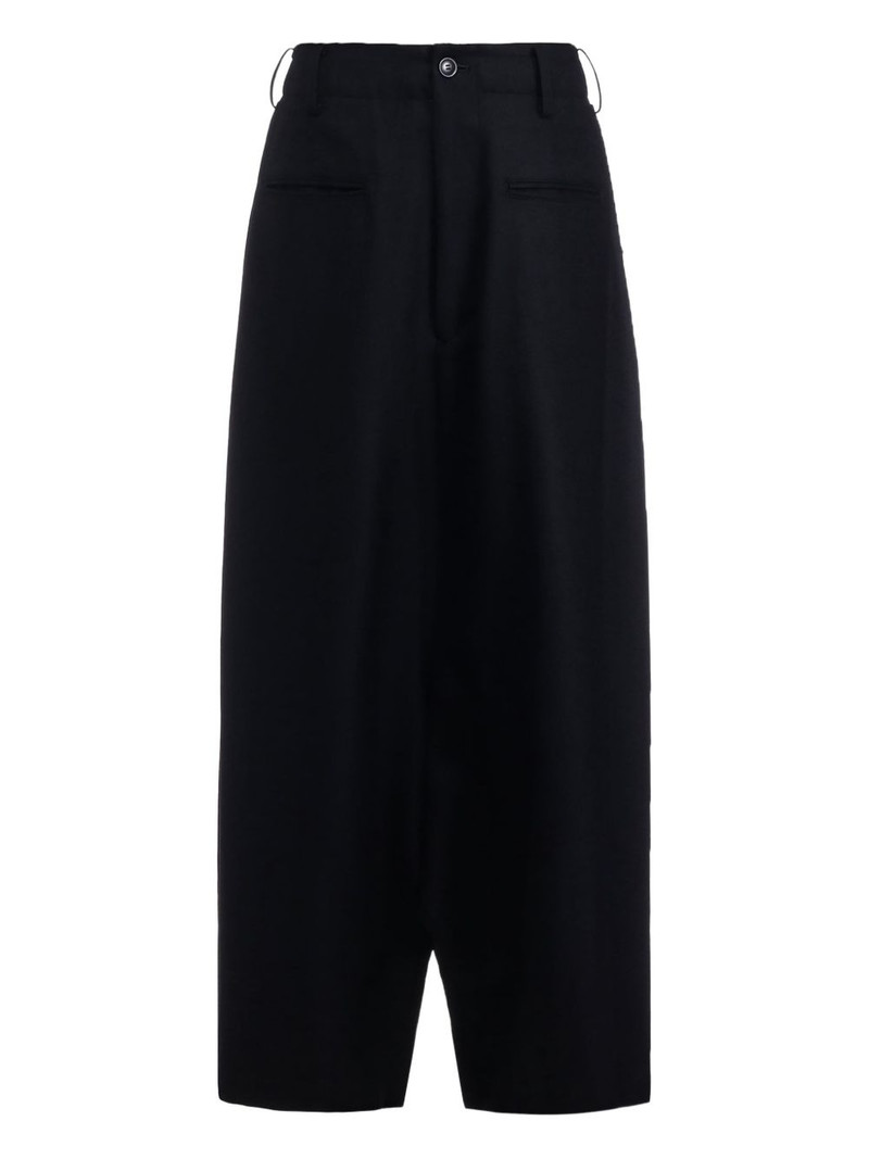 belt-loops trousers 1