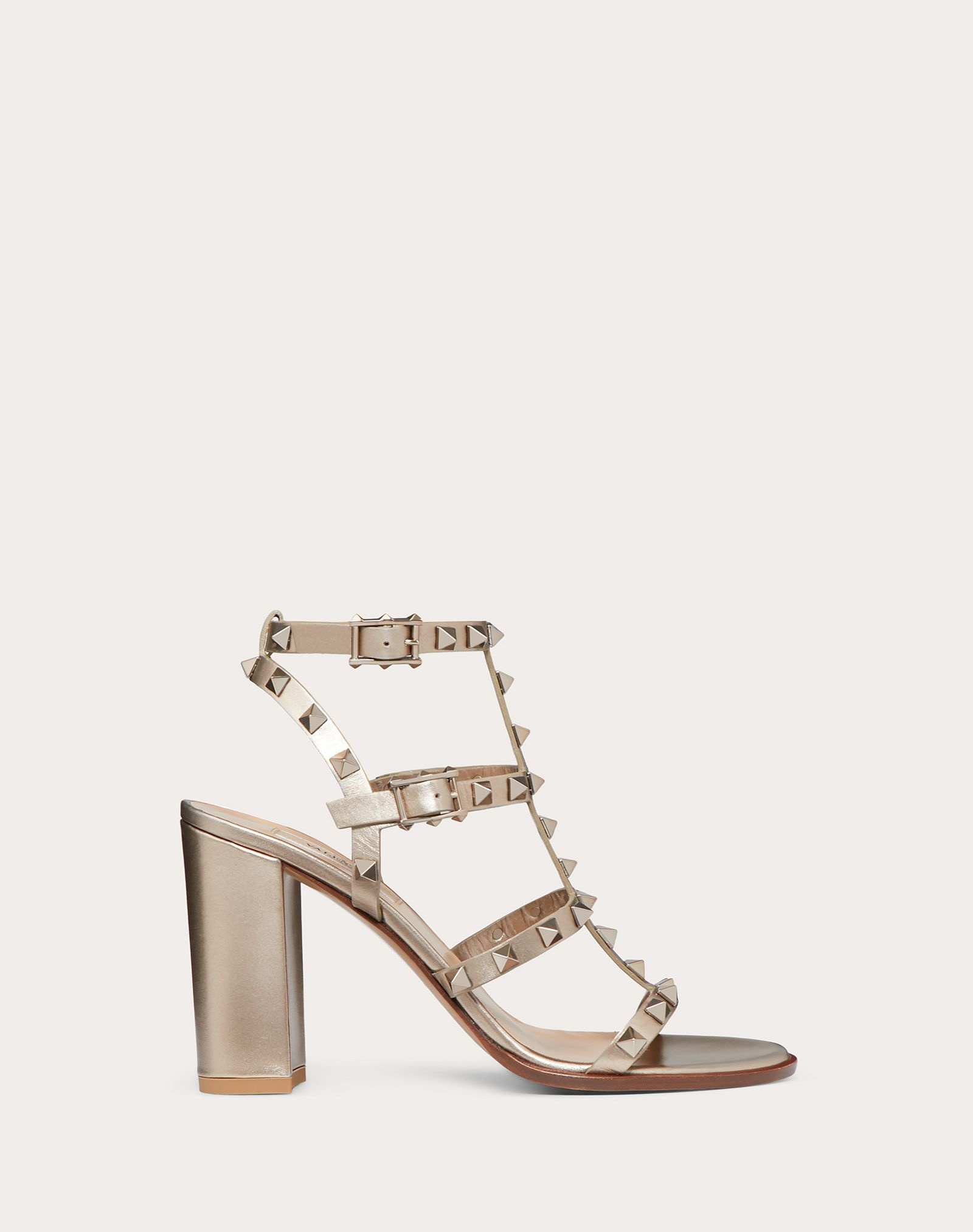 Rockstud Metallic Calfskin Leather Ankle Strap Sandal 90 mm - 1