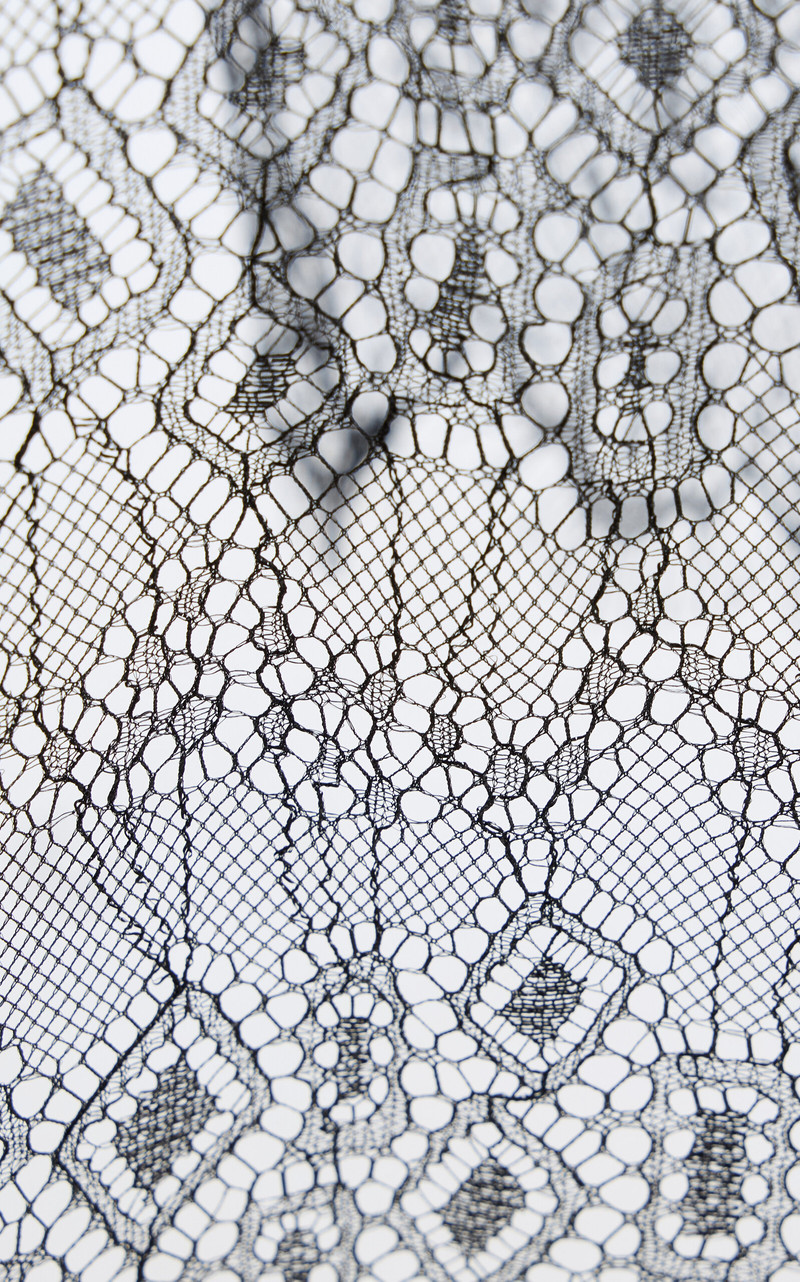 The Frankie Shop Alrose Lace Midi Skirt black outlook