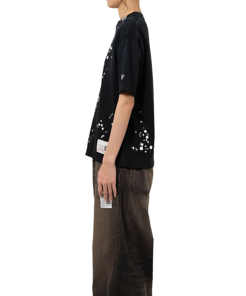 Embellished Distressed T-Shirt 11
