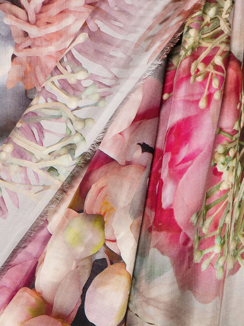 Faliero Sarti Bouquet 135 X 170 cm outlook