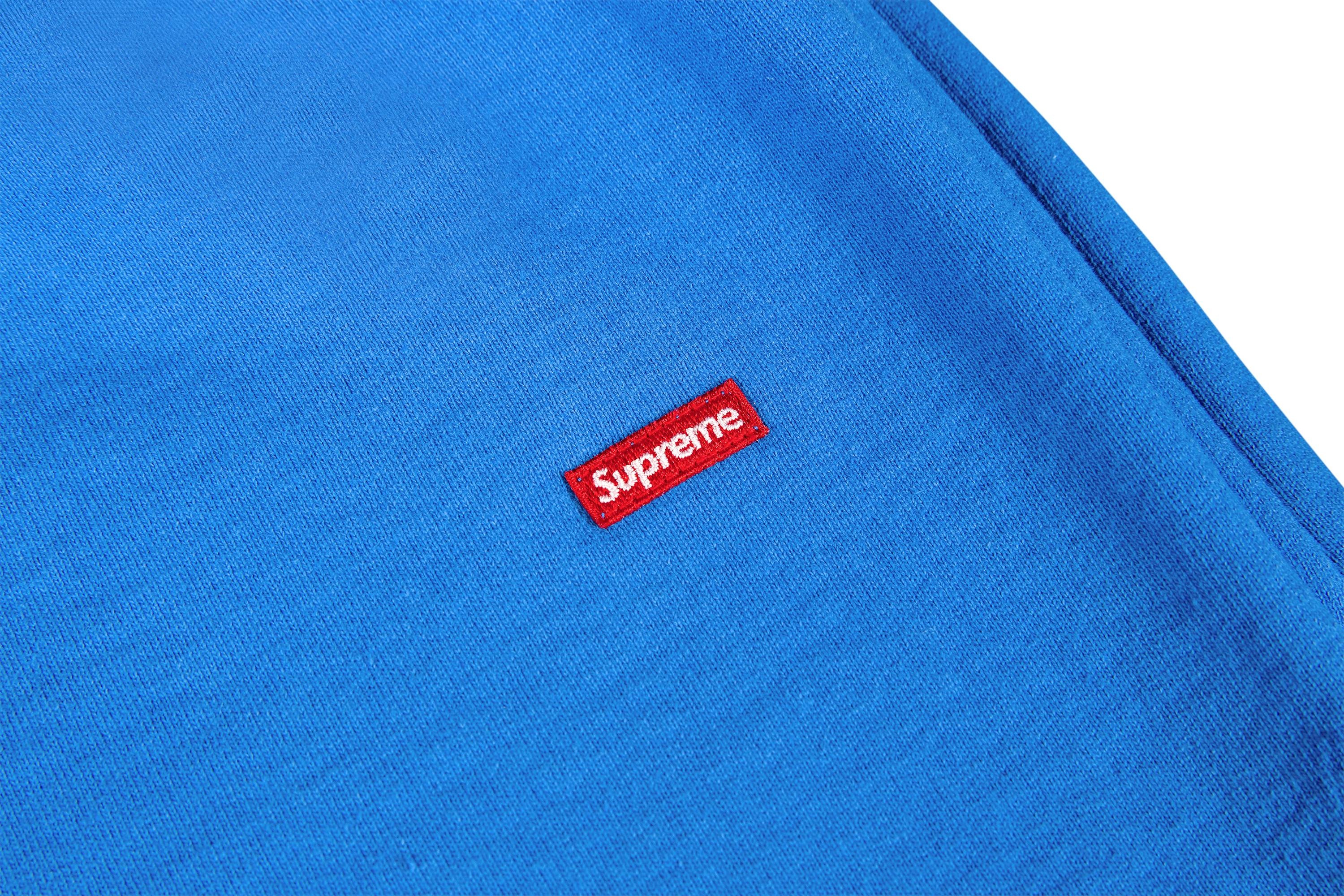 Supreme Small Box Sweatshort 'Bright Blue' - 3