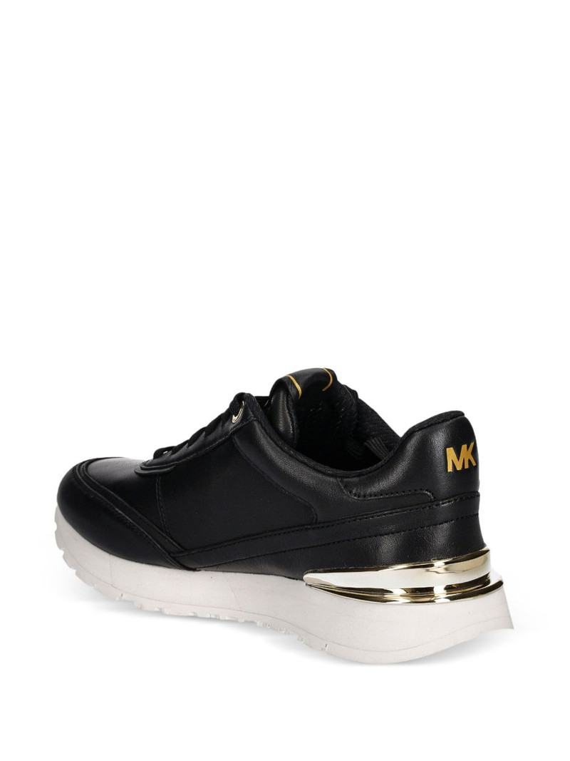 Nova sneakers 3