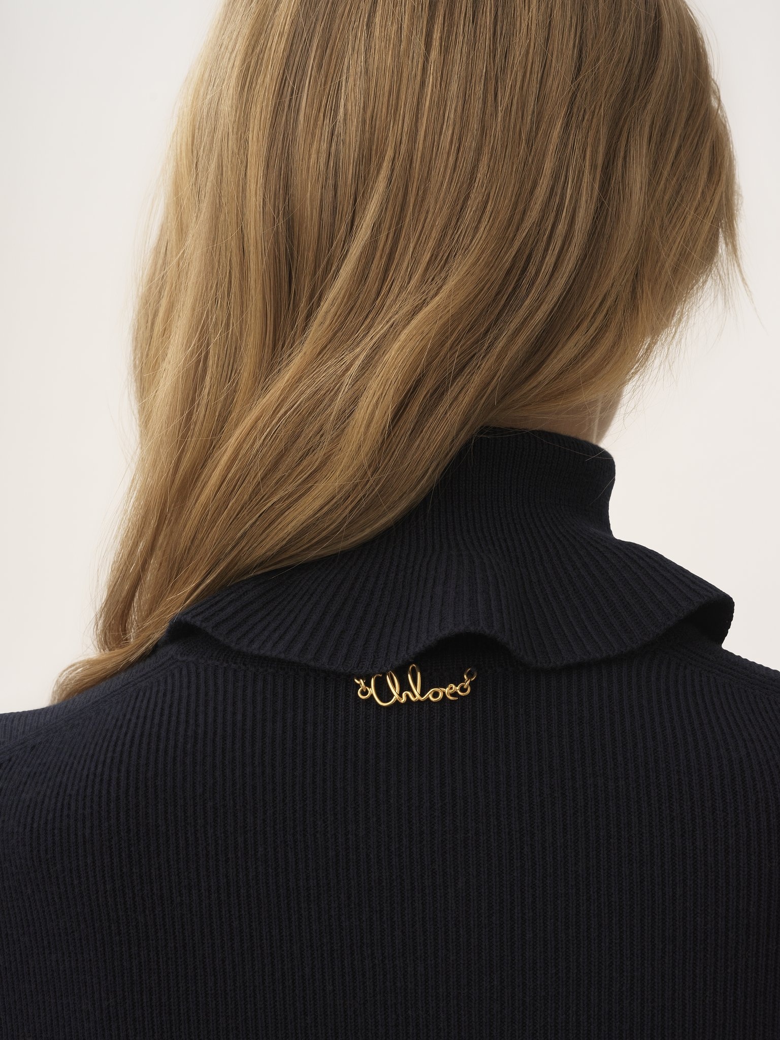 FITTED TURTLENECK SWEATER IN A COTTON & WOOL KNIT - 6