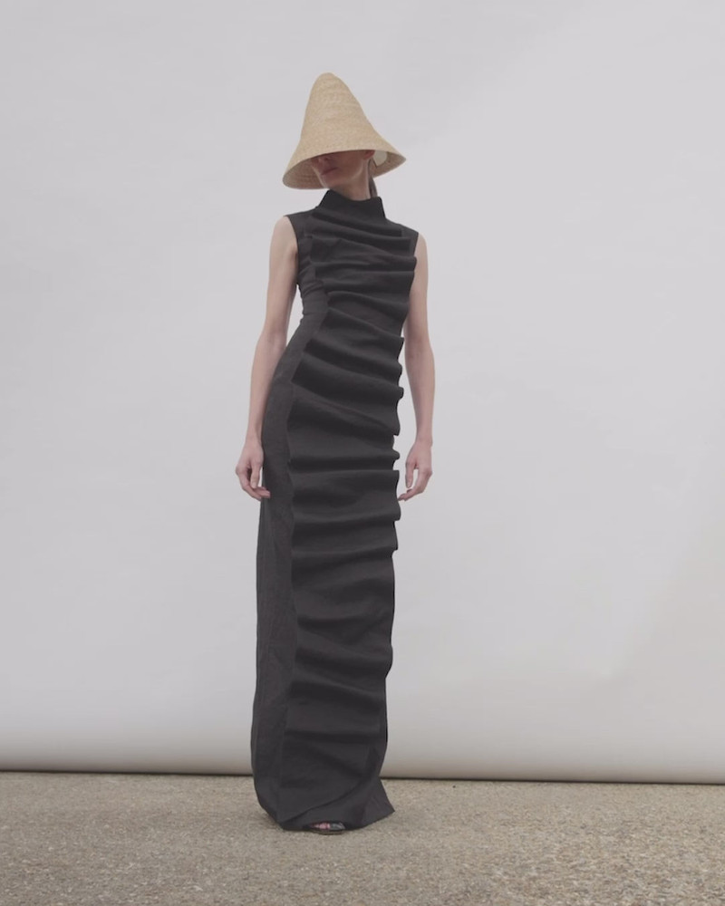 BIB-FRONT MAXI DRESS BLACK 5