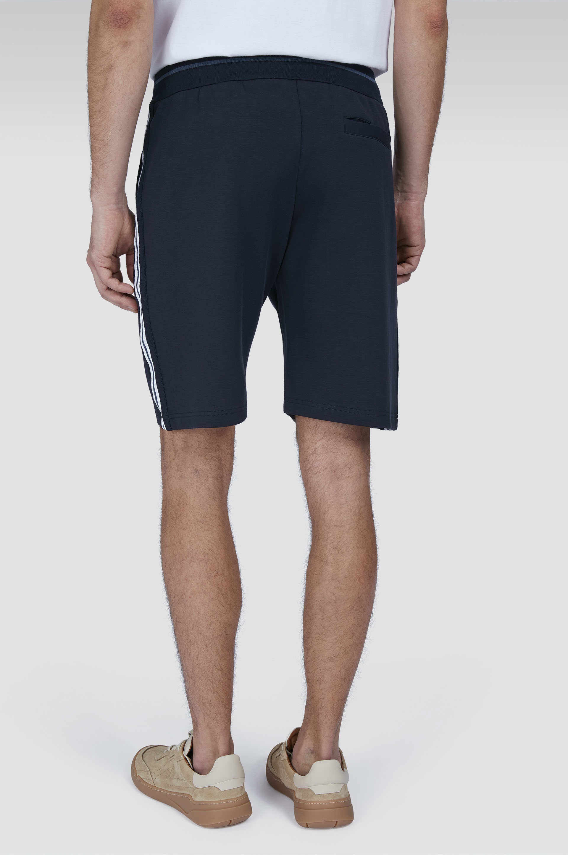 X-SOFT FLEECE SPORTS BERMUDA WITH STRIPED DETAILS - 3