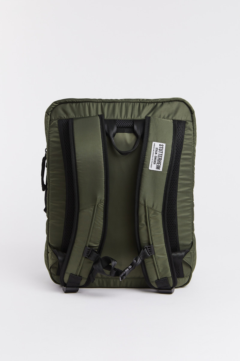 Stutterheim Utility Day 9L Backpack Green outlook
