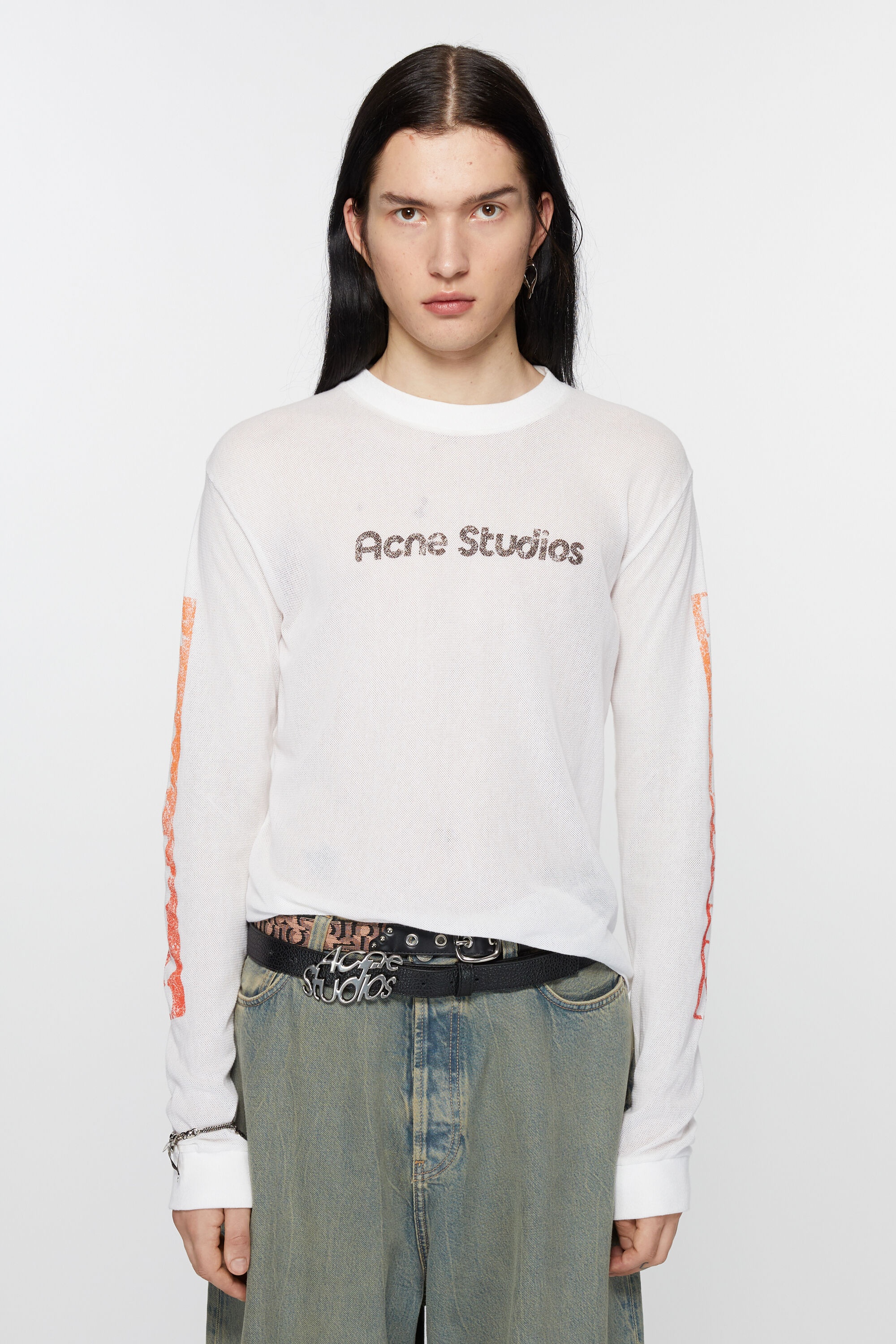 トップス Acne studios white long sleeve T-shirt Acne Studios Long sleeve shirt in white
