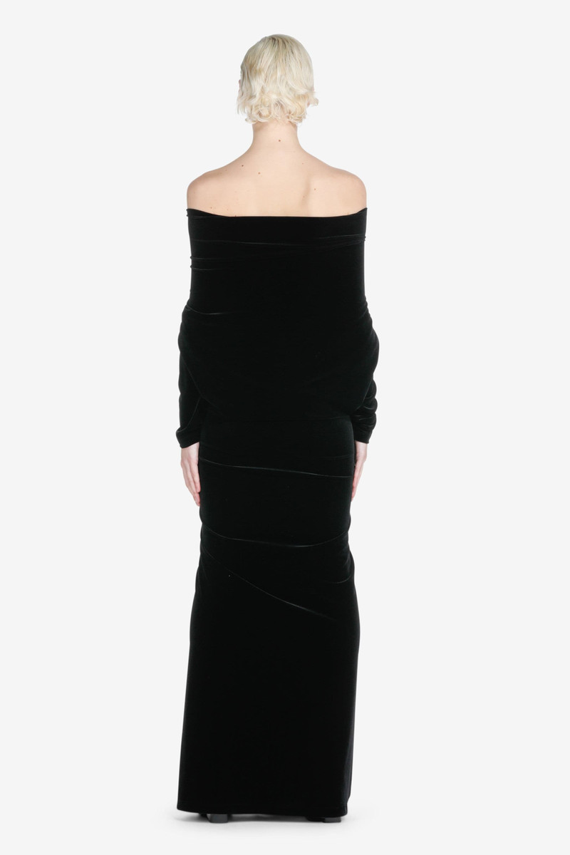 N°21 OFF-THE-SHOULDER VELVET MAXI DRESS outlook