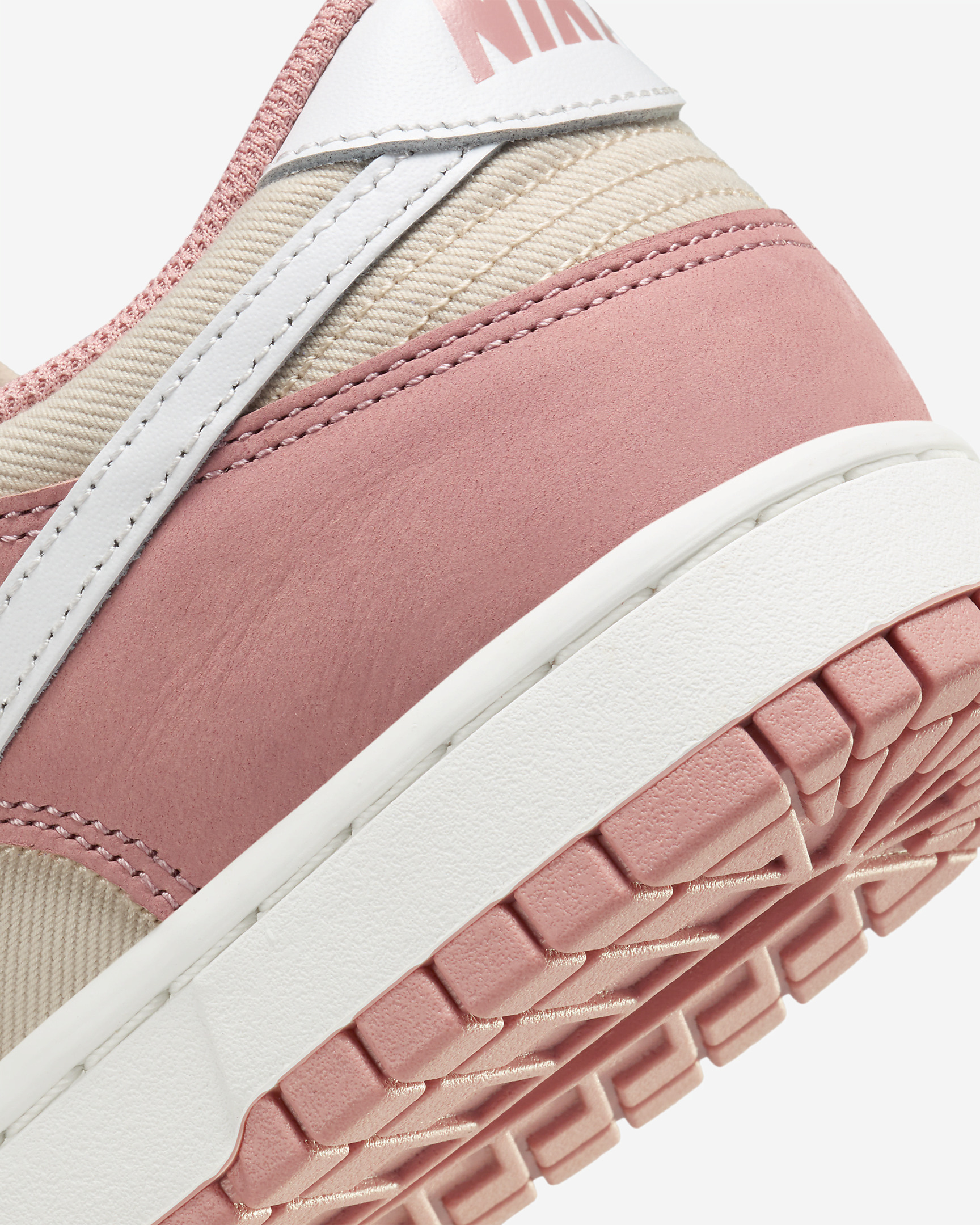 Nike Men's Dunk Low Retro Premium Shoes - 8