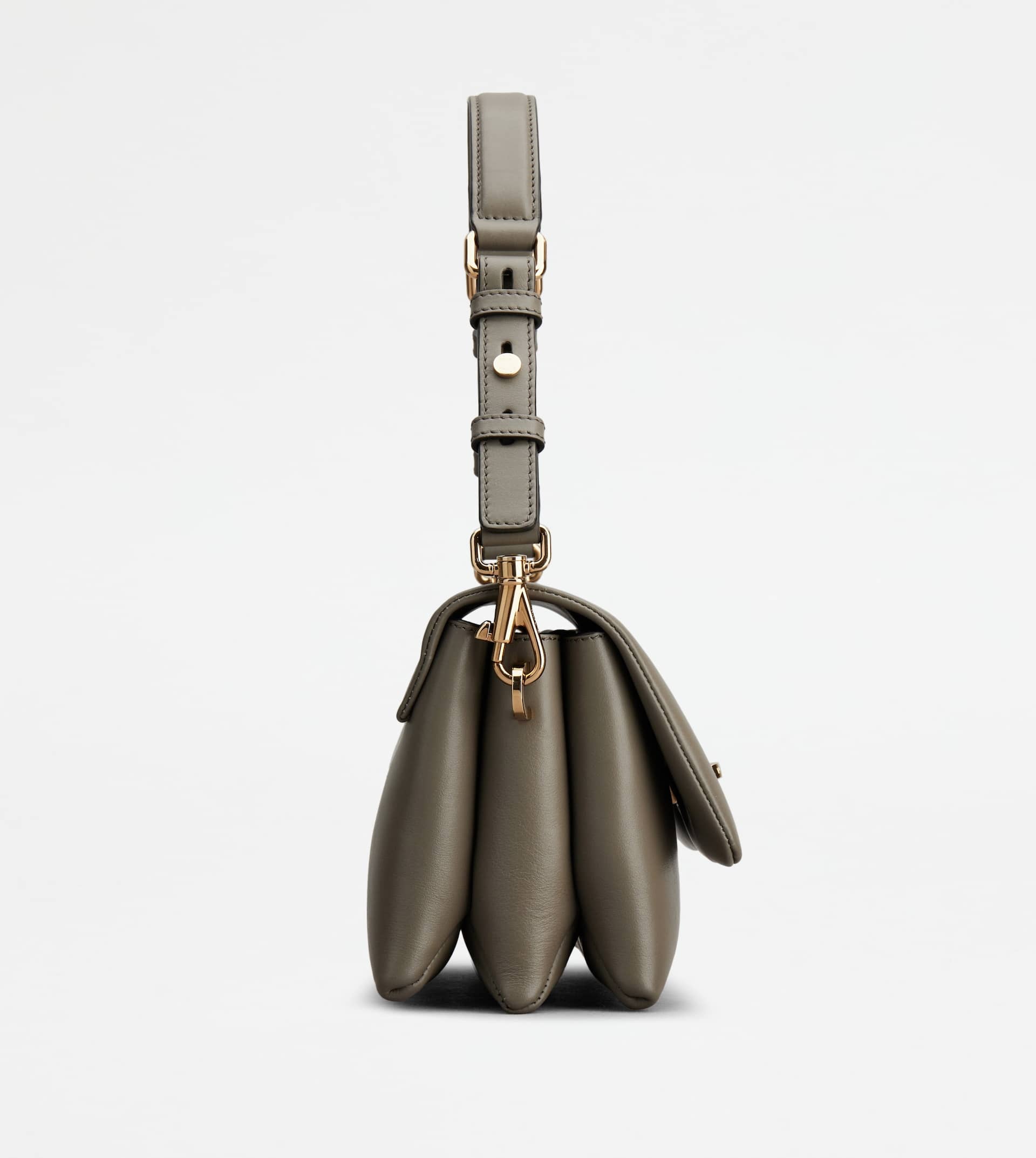 T TIMELESS FLAP BAG IN LEATHER MINI - BROWN - 2