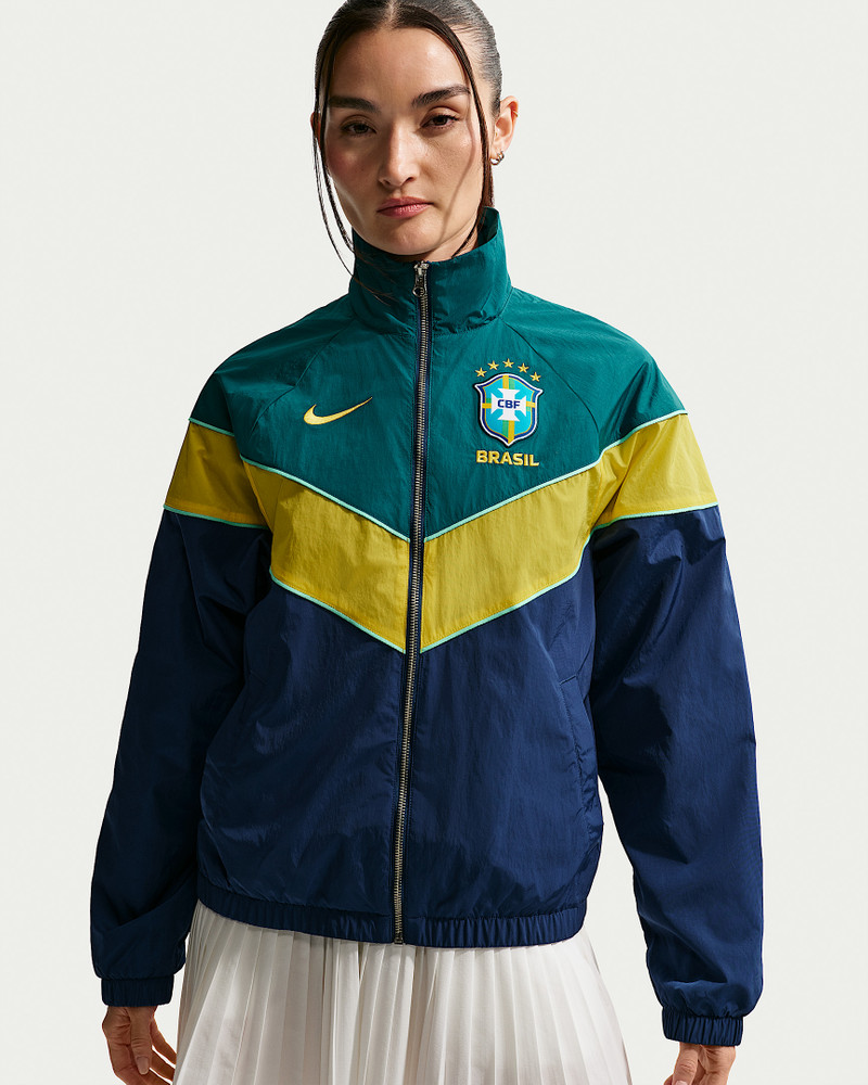 Brazil Windrunner Women's Nike Soccer UV Woven Jacket 1