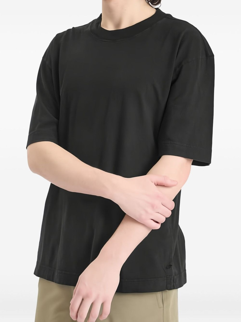short-sleeve T-shirt 4