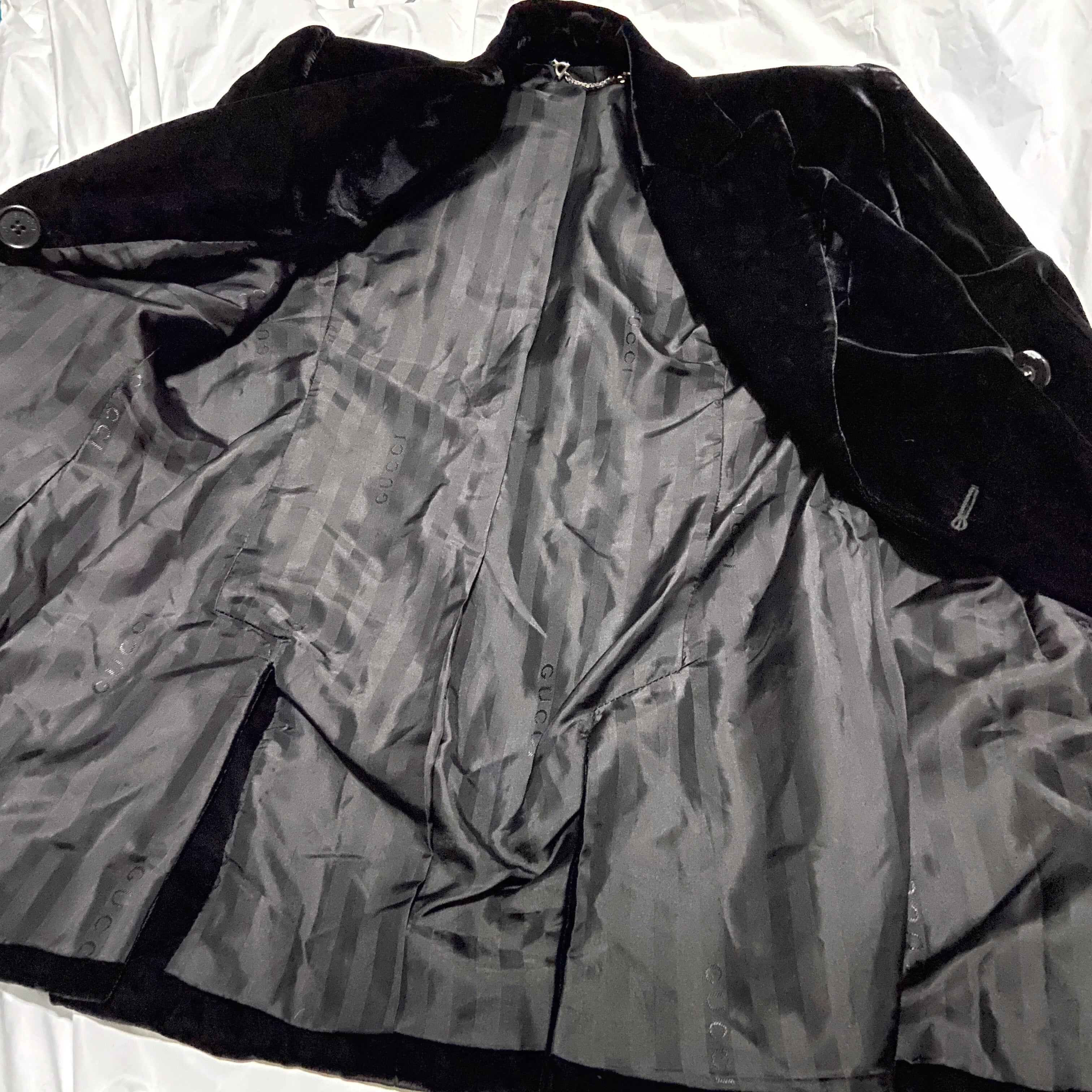 Gucci Fall 1995 Runway Velvet Double-Breasted Blazer 40 - 10