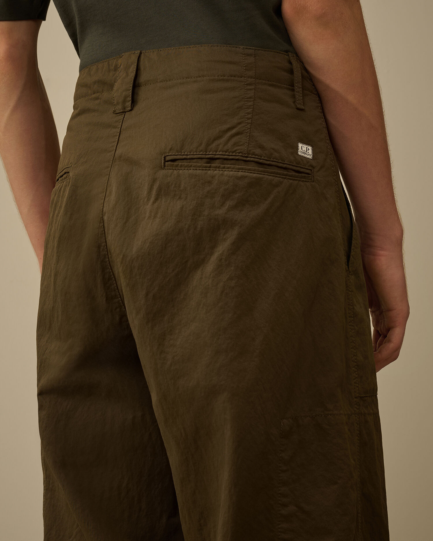 Diagonal Flatt Nylon Loose Pants - 6