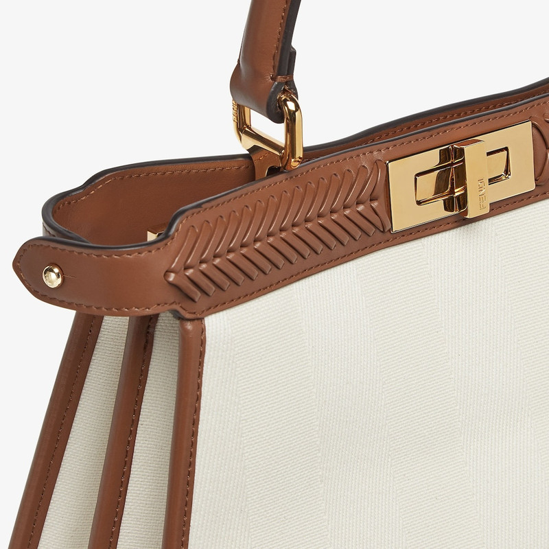 Peekaboo ISeeU Medium 7