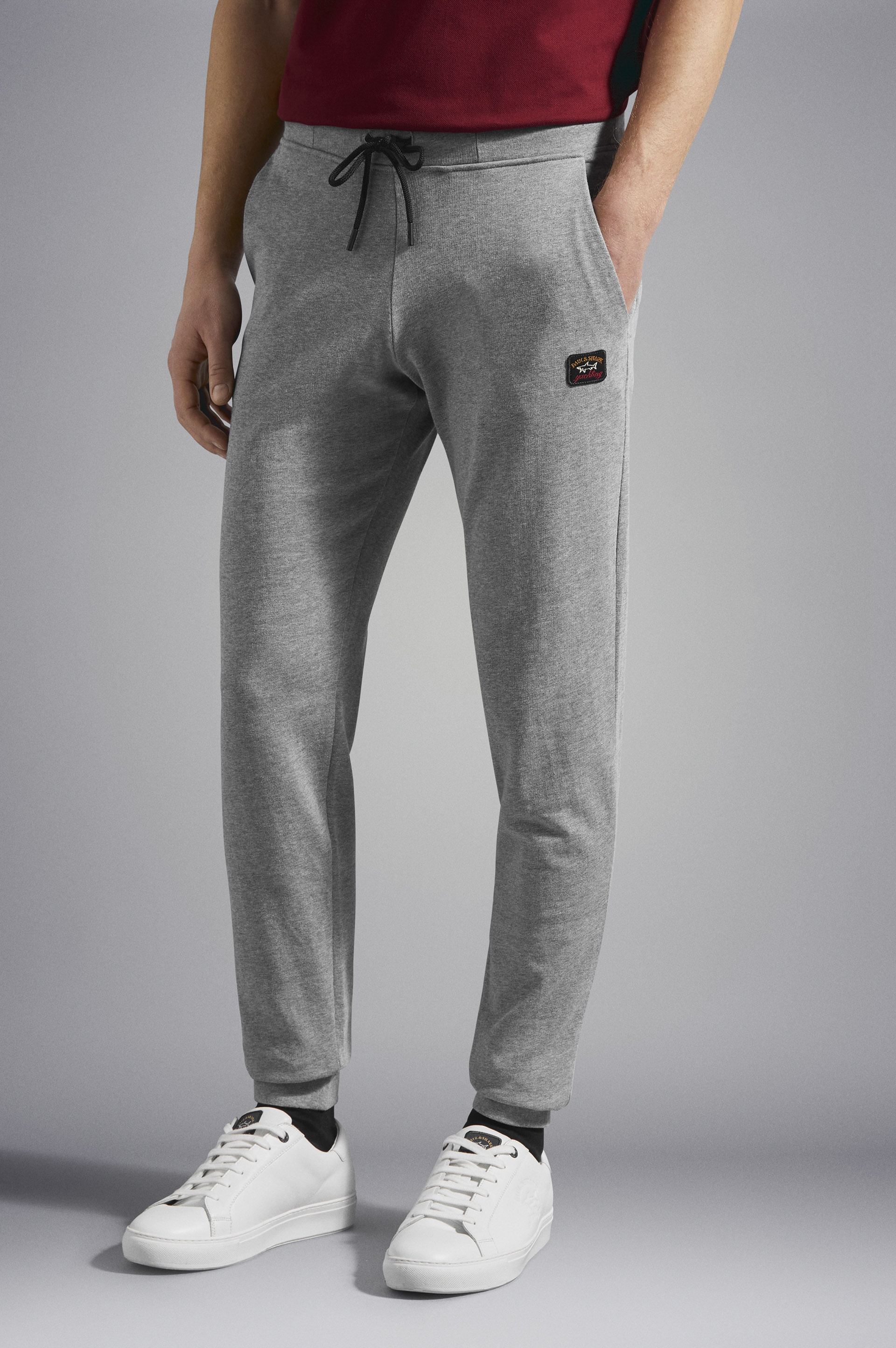 COTTON SWEATPANTS WITH ICONIC BADGE - 6