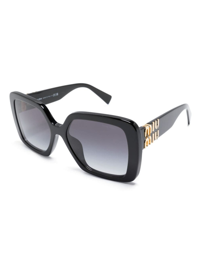 Miu Miu logo-plaque oversized-frame sunglasses outlook
