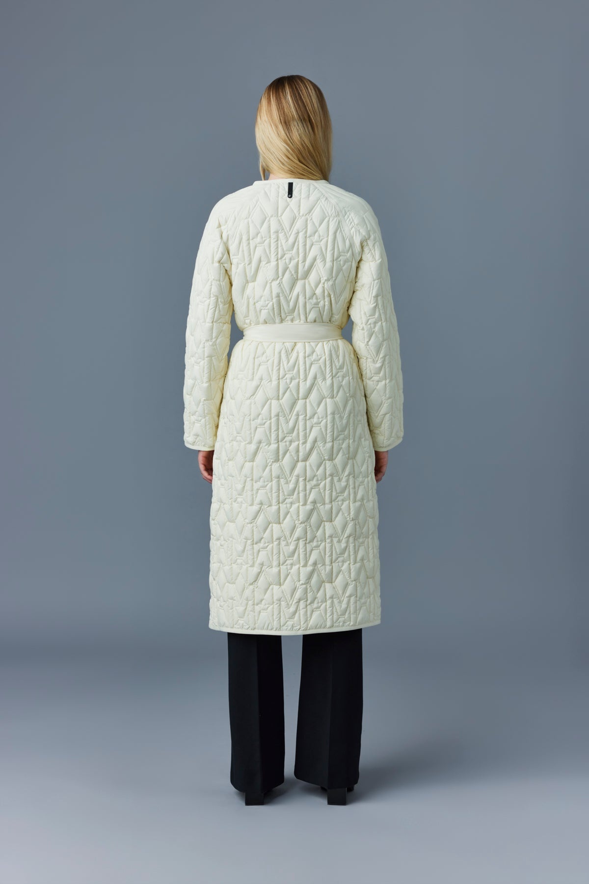 ESTRELLA Matte light down monogram coat - 4