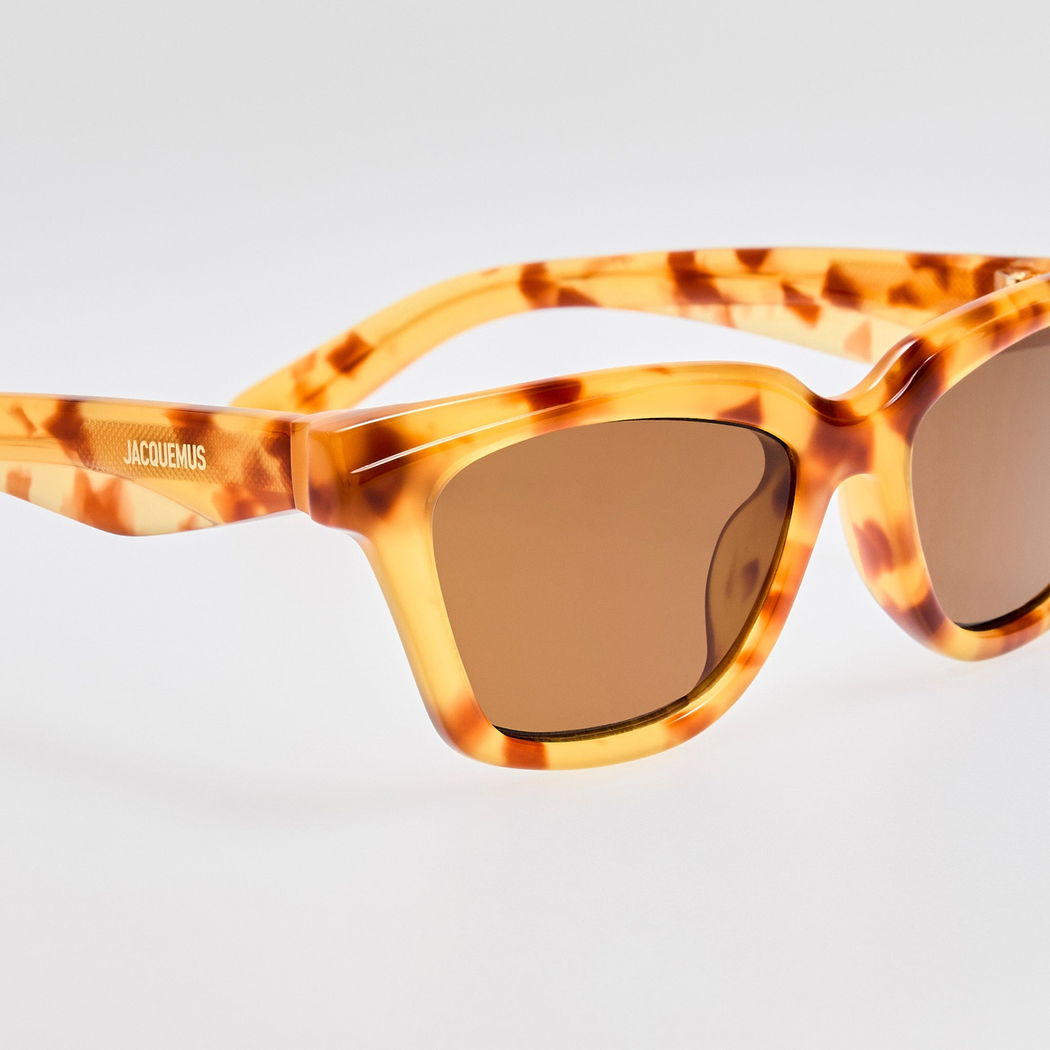 Carre Sunglasses in Beige Tortoiseshell - 5