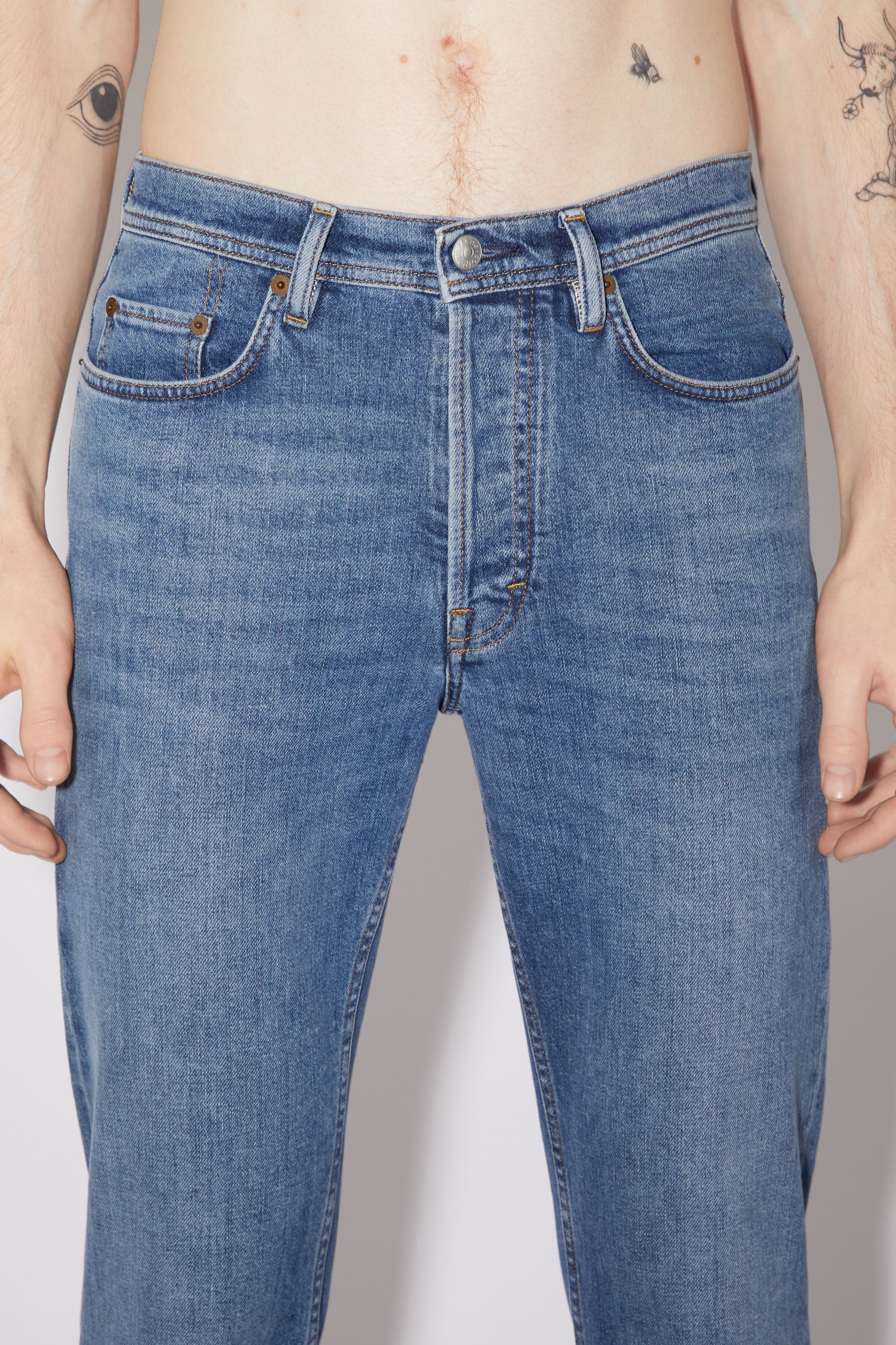 Slim tapered jeans - Mid Blue - 5