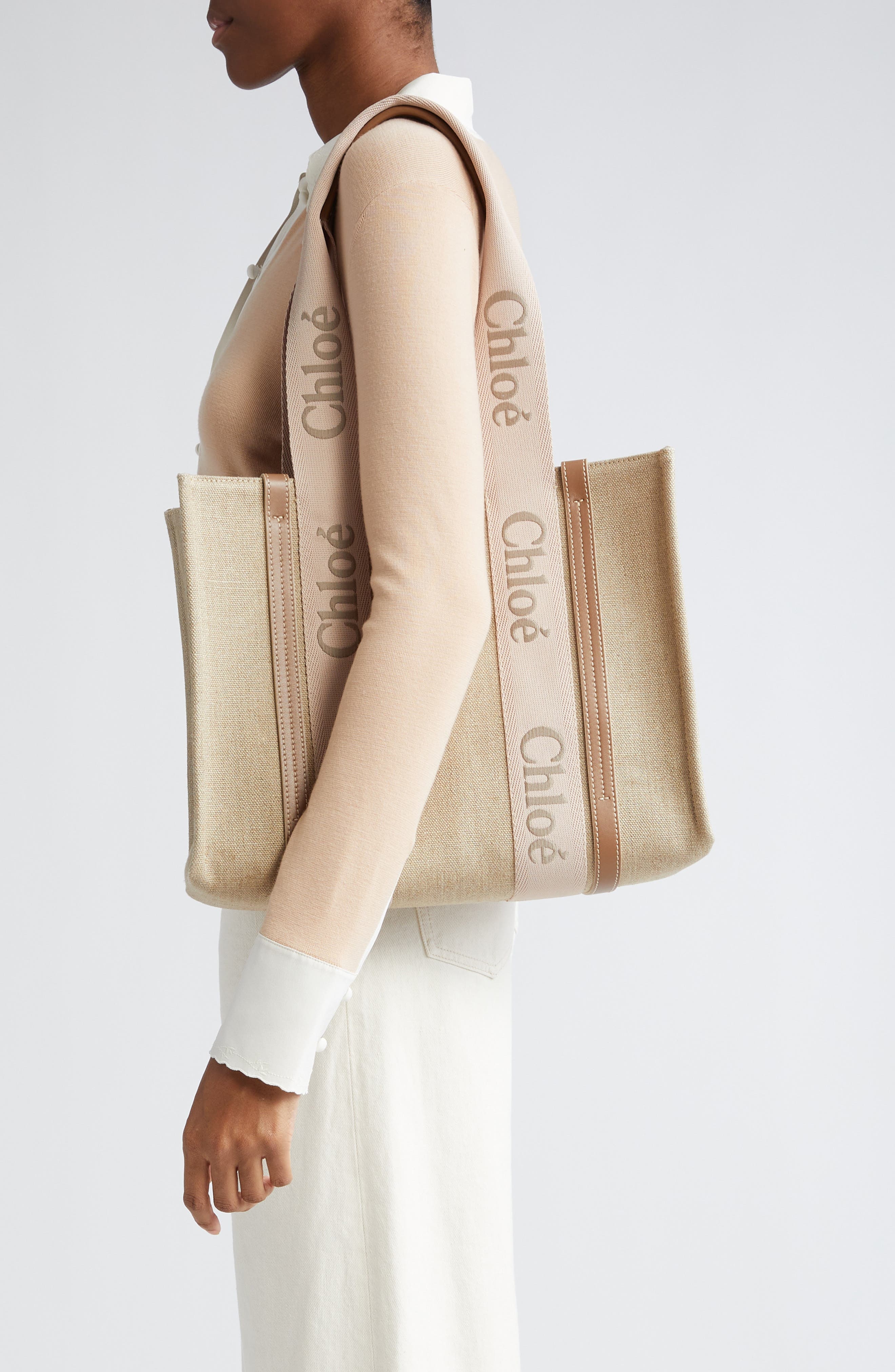 Chloé Medium Woody Linen Canvas Tote in Blushy Beige at Nordstrom - 3