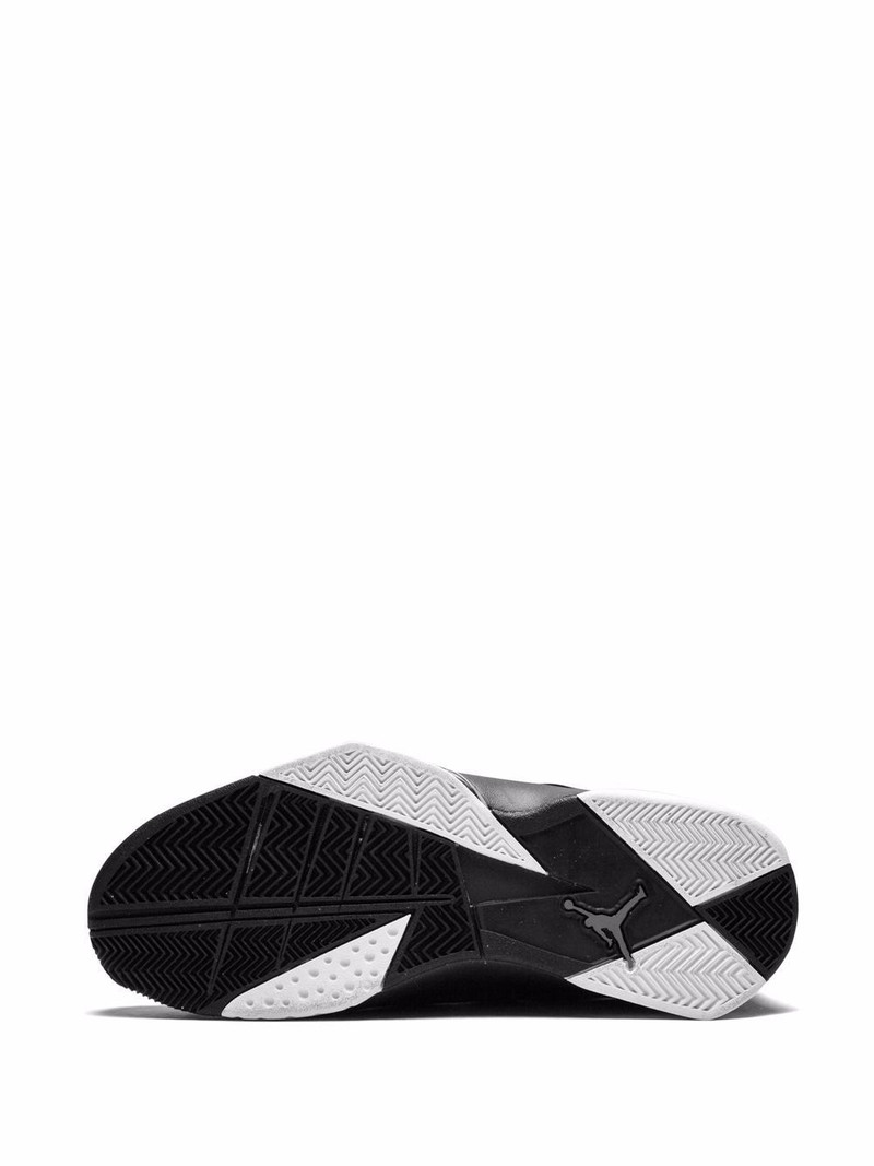 Jordan True Flight sneakers 4