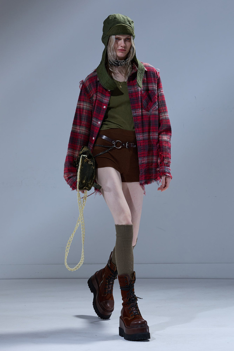 R13 SHREDDED SEAM SHIRT outlook