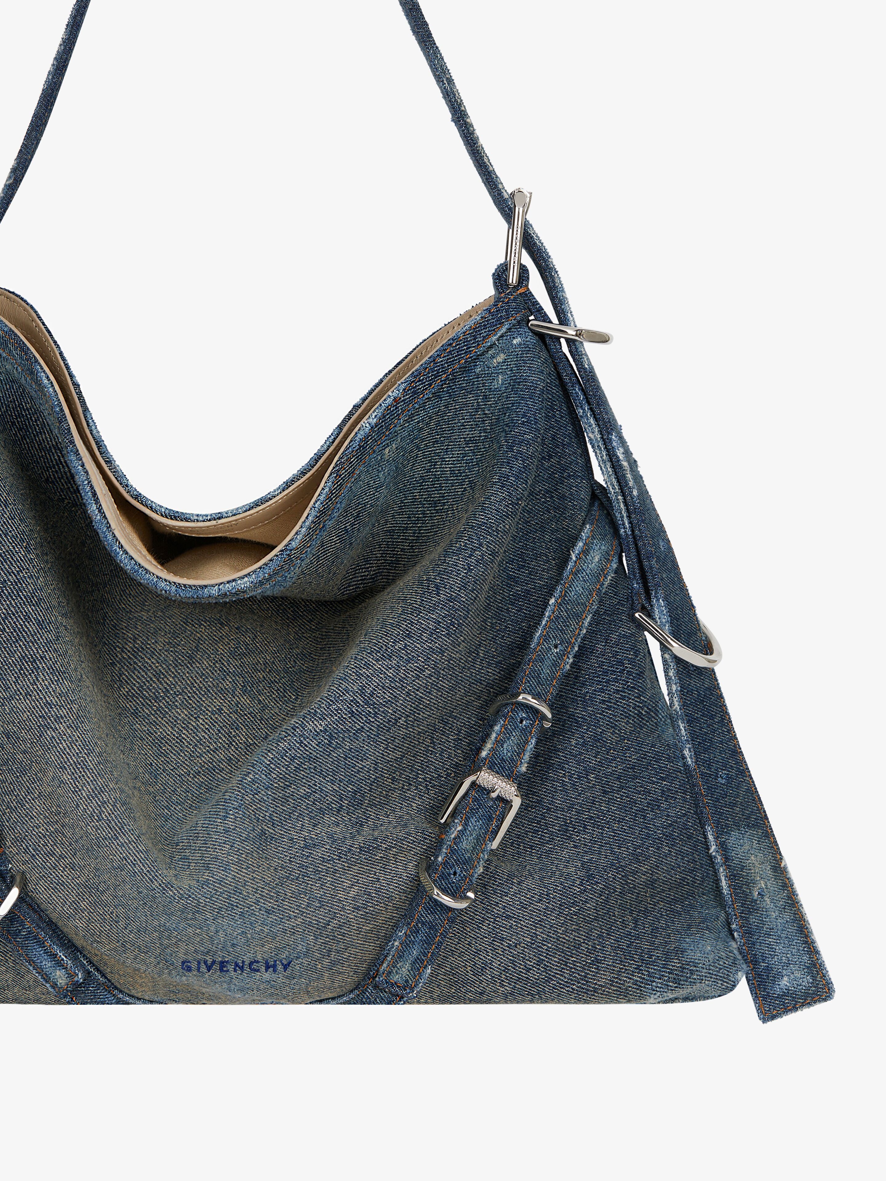 MEDIUM VOYOU BAG IN WASHED DENIM - 5