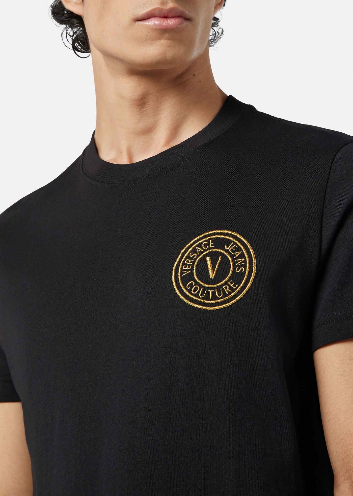 V-Emblem T-Shirt - 5