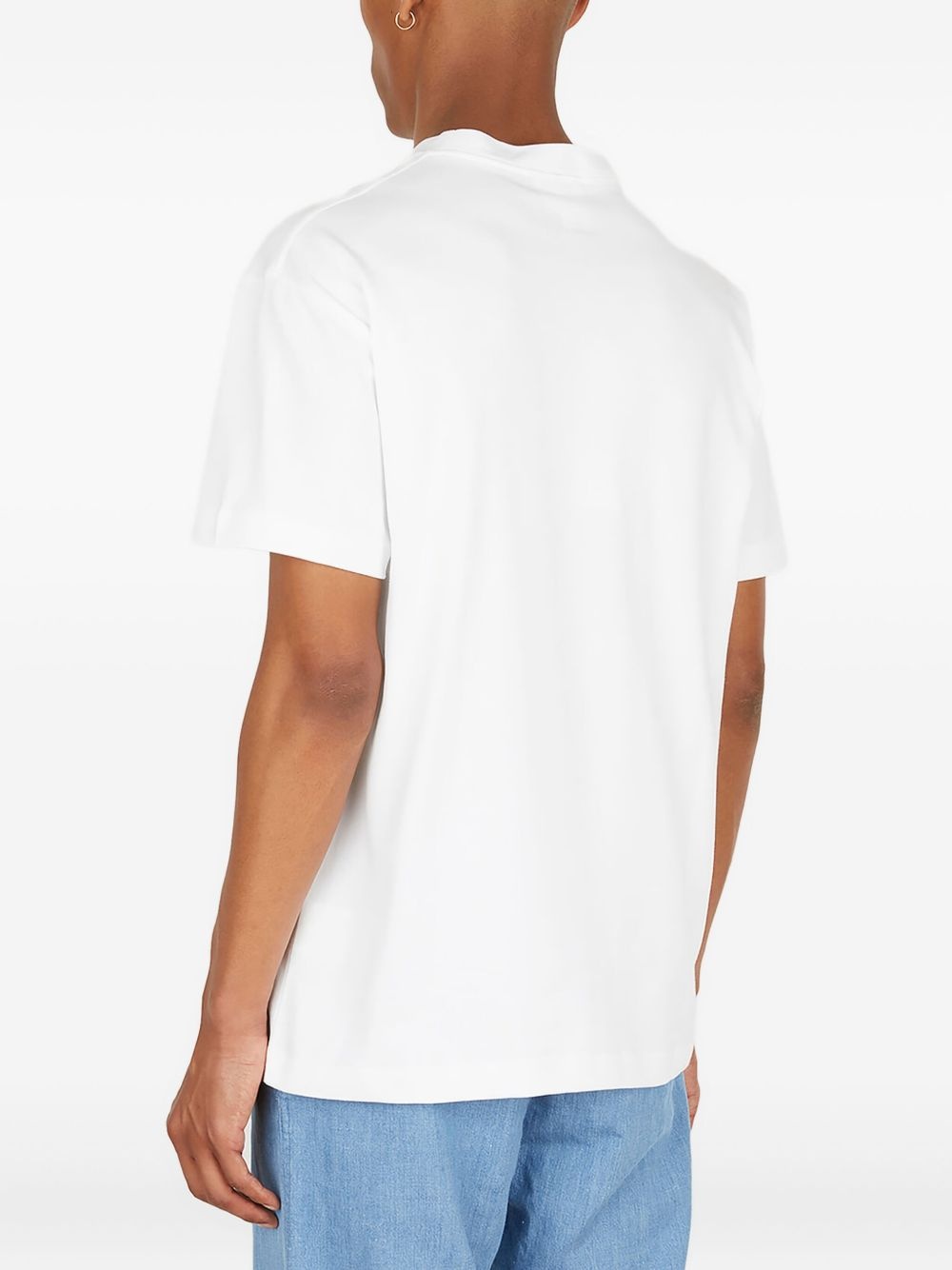 Tilting logo-print T-shirt - 4