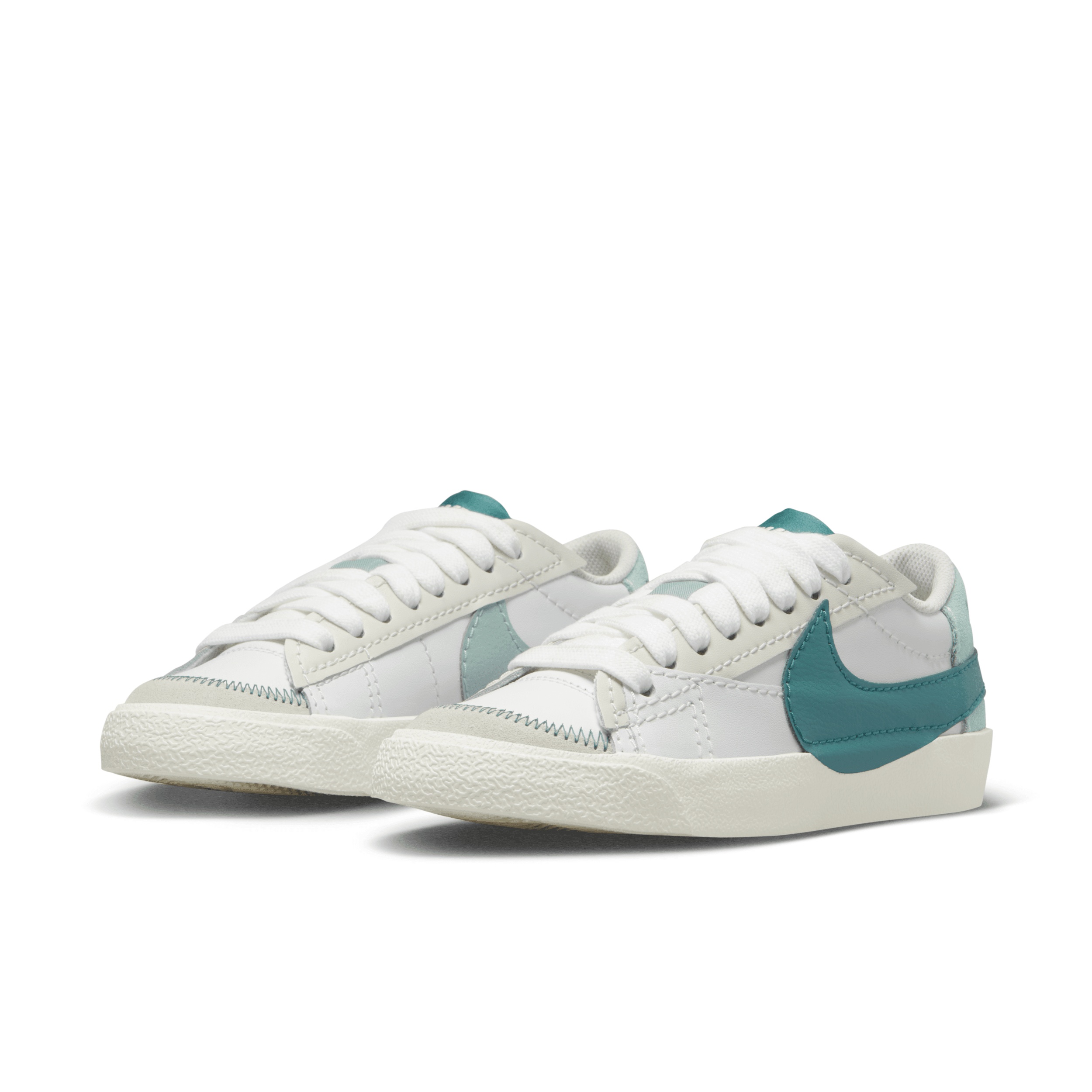 Nike Women's Blazer Low '77 Jumbo Shoes - 5