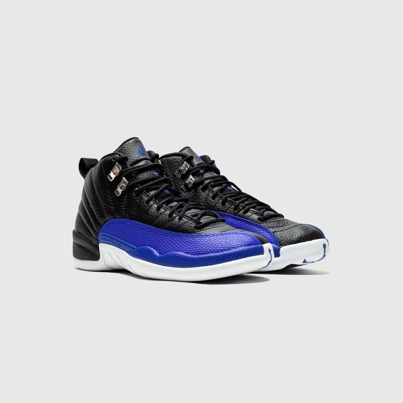 Jordan WMNS AIR JORDAN 12 RETRO "HYPER ROYAL" outlook
