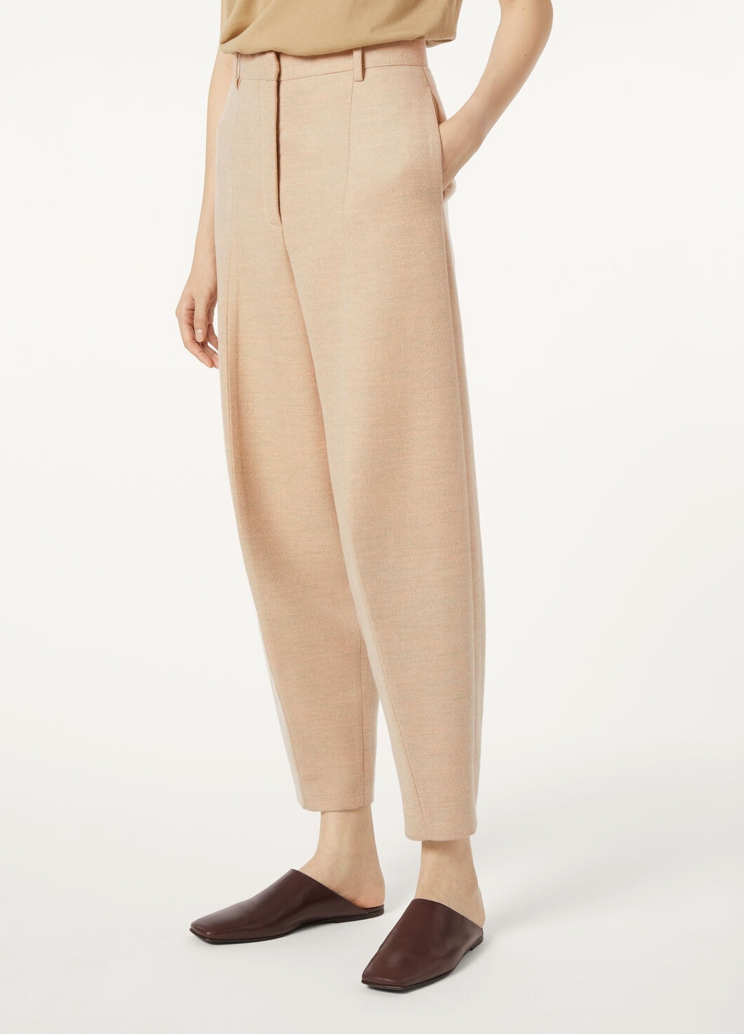 Dan Pants - 4