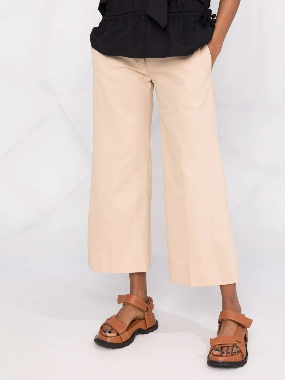 wide-leg cropped cotton trousers - 7