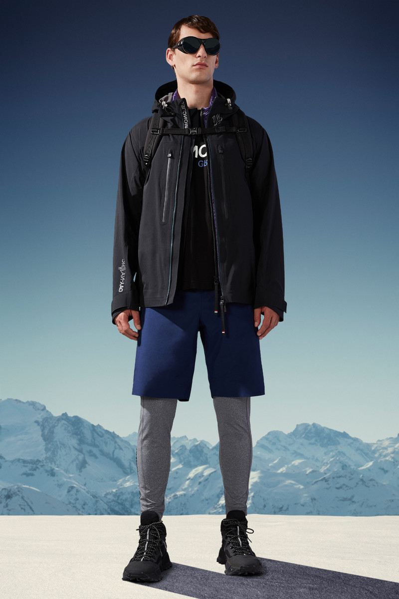 Moncler Fuyens Hooded Jacket outlook