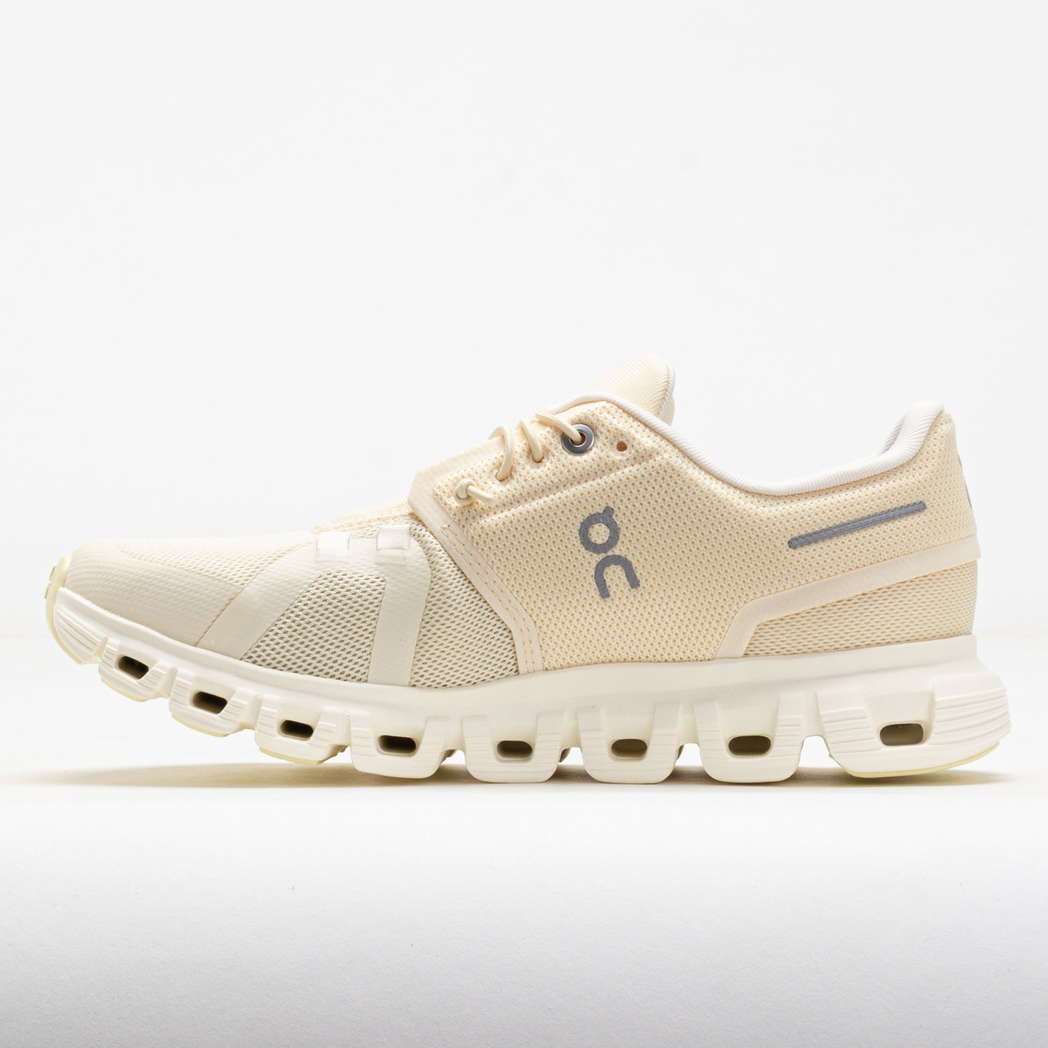 On Cloud 6 Women's Castor/Ivory - 2
