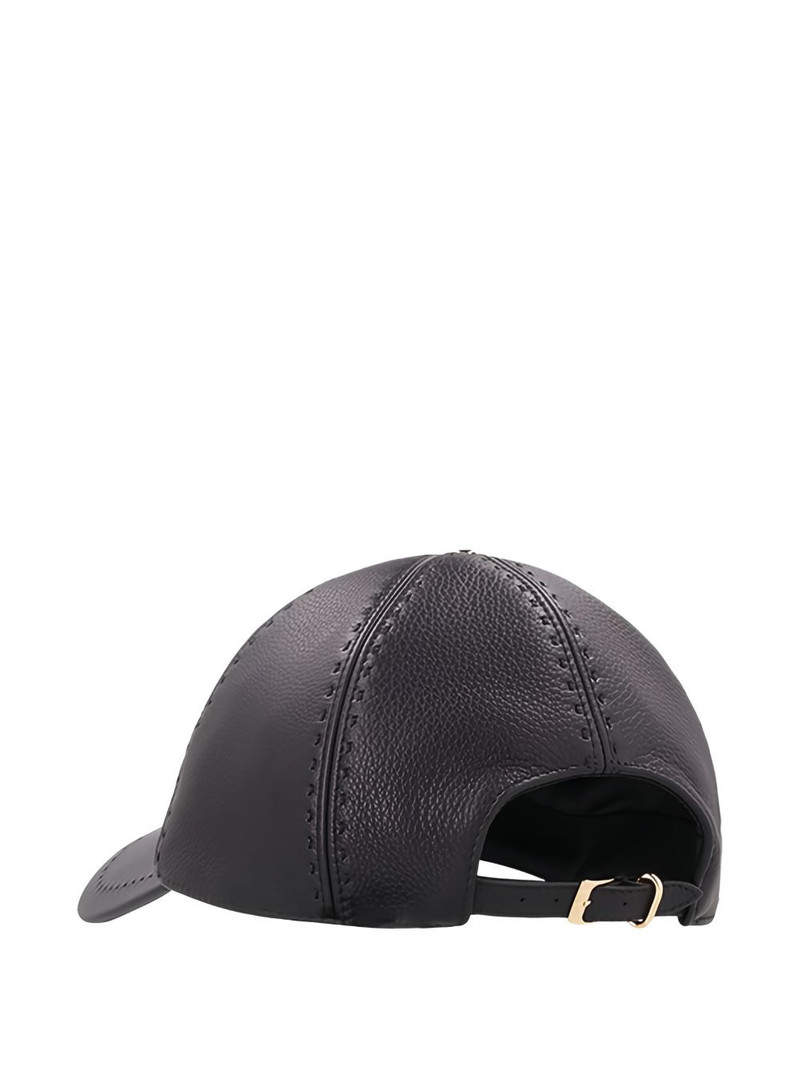 Max Mara baseball cap outlook