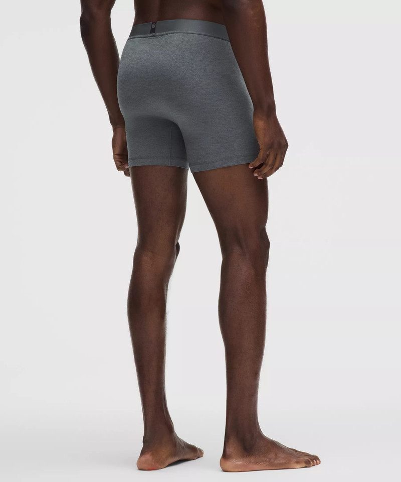 lululemon Always In Motion Boxer 5" outlook