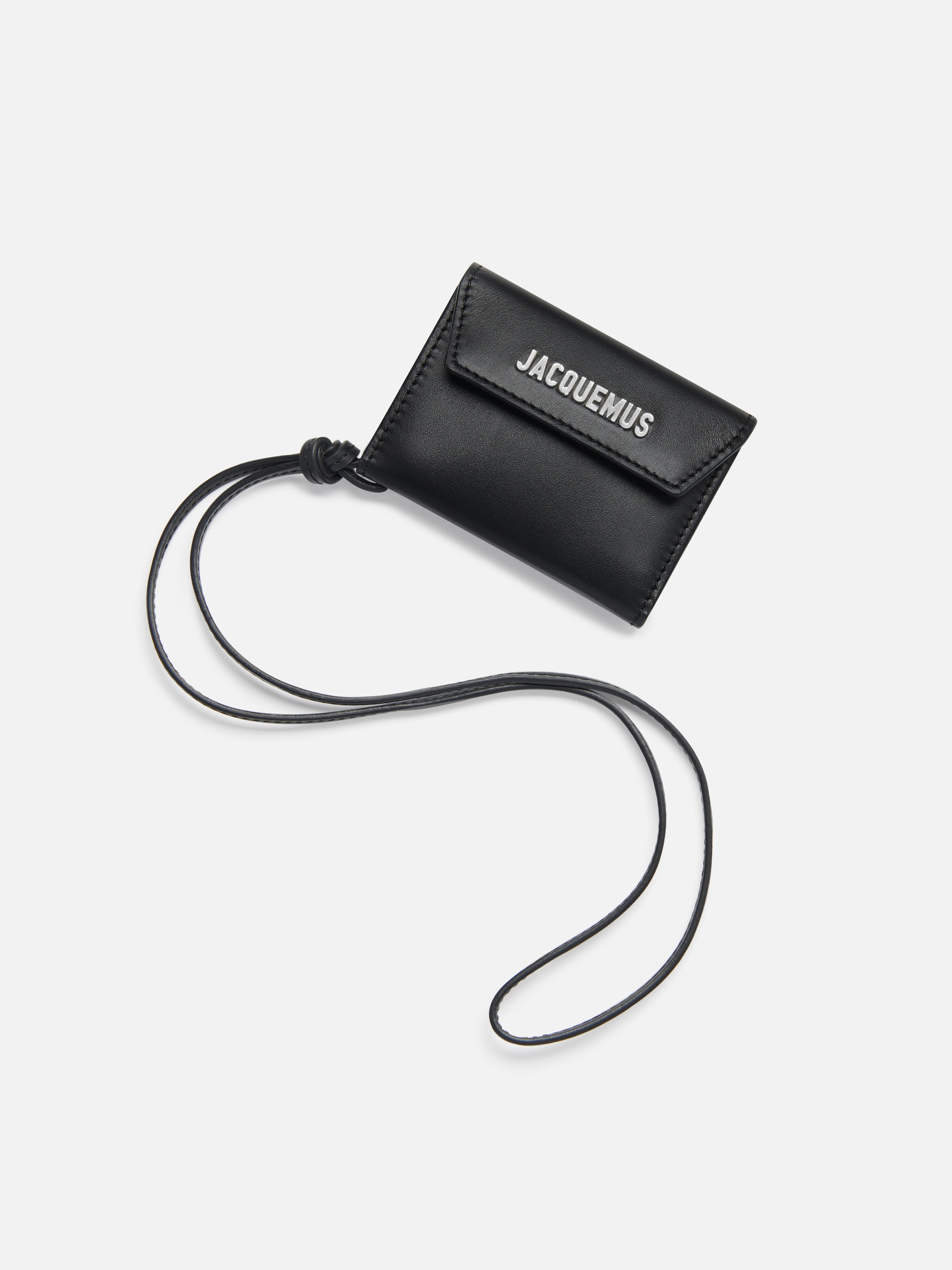 The Jacquemus wallet - 2