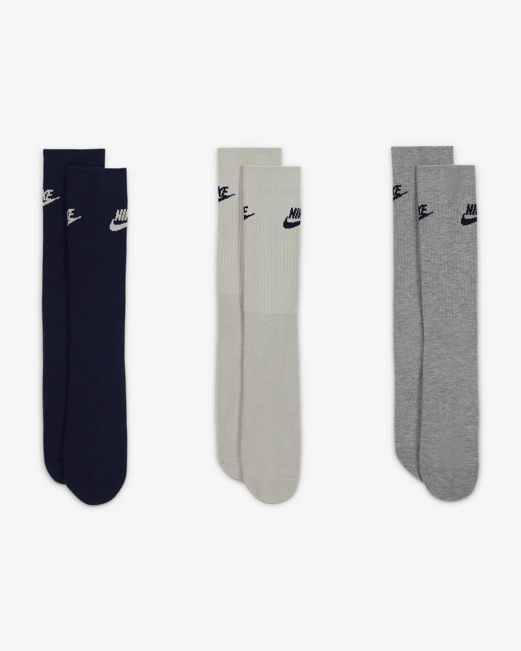 Nike Sportswear Everyday Essential Crew Socks (3 Pairs) - 2