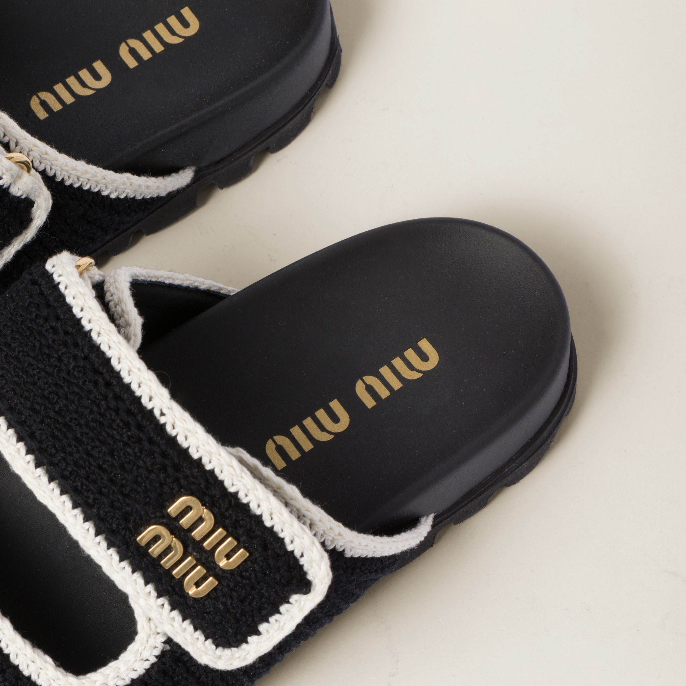 Miu Miu｜SLIPPERS (5XX641 2CQ2 F057Z) Black/ivory Crochet Knit Slides | Miu Miu