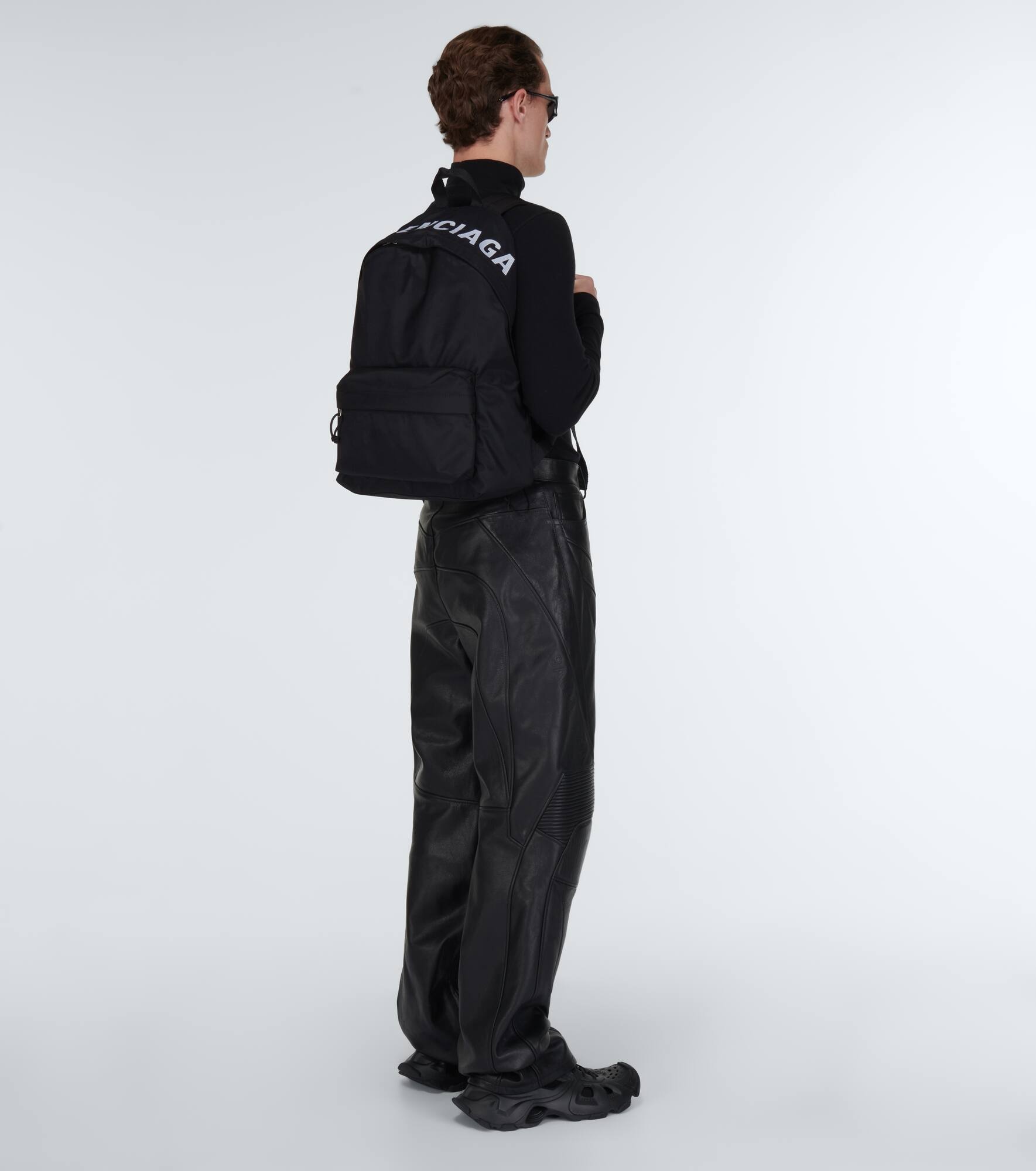Balenciaga wheel logo backpack hotsell