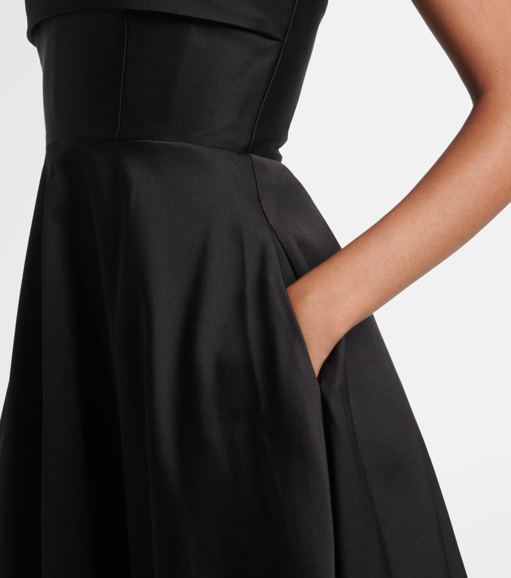Pleated taffeta corset gown - 5