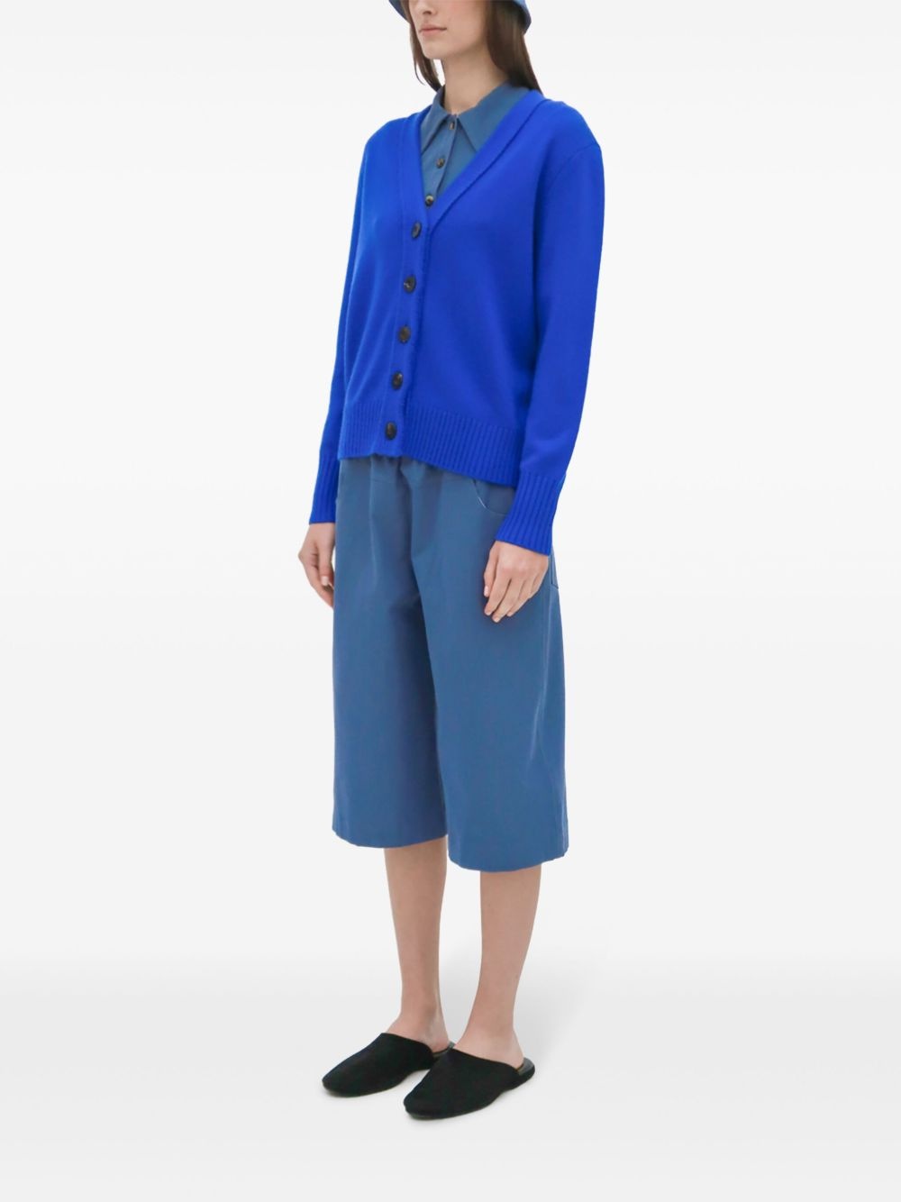 V-neck cardigan - 4