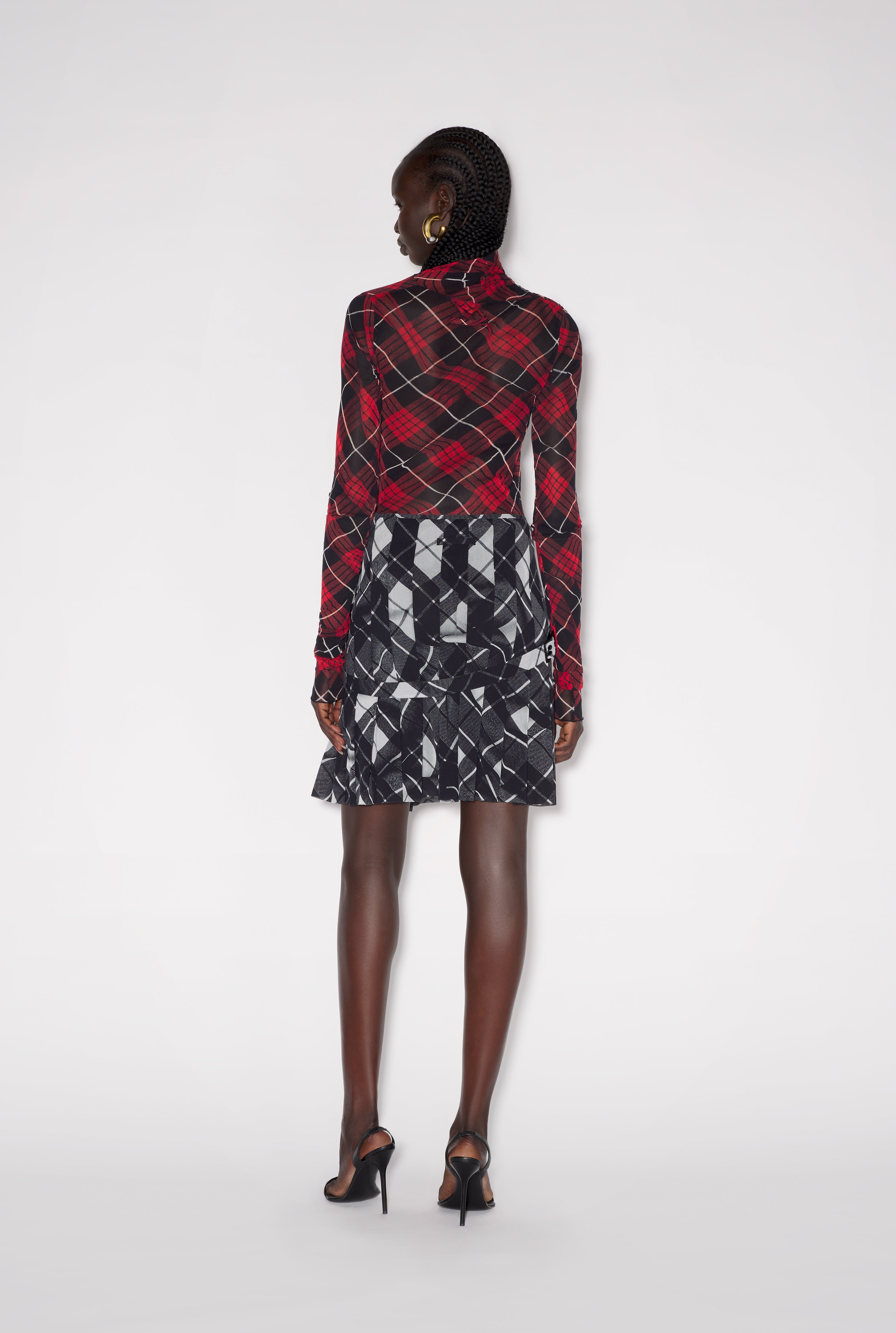 THE BLACK TARTAN KILT - 7
