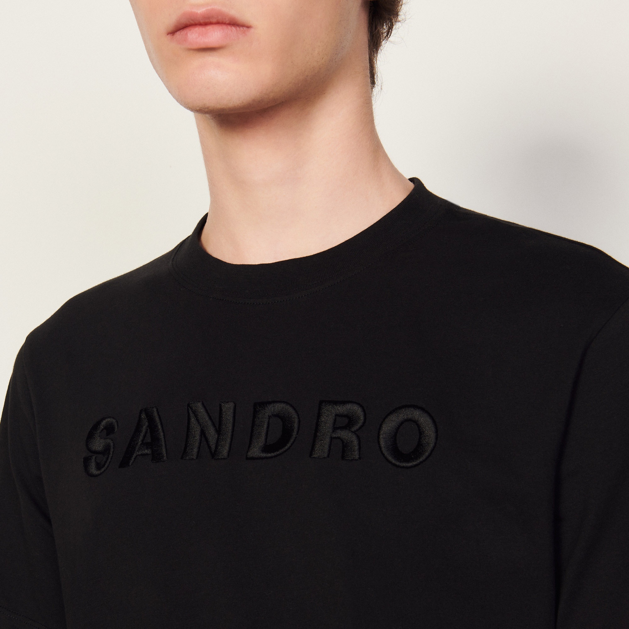 Embroidered T-shirt - 5