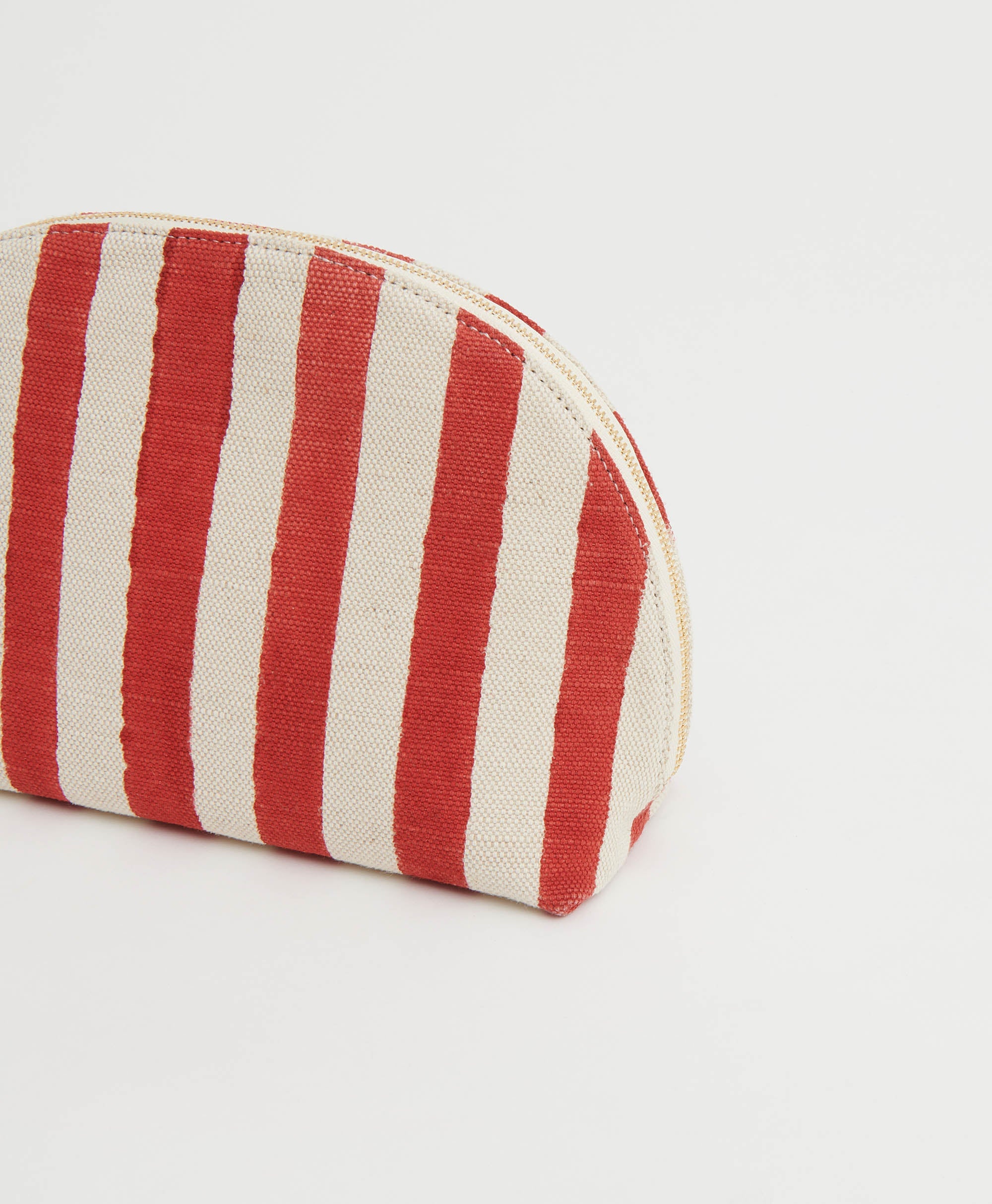 LIMITED EDITION BELLEZZA POUCH - 2