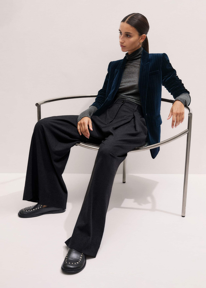 Sharp Shoulder Blazer 3