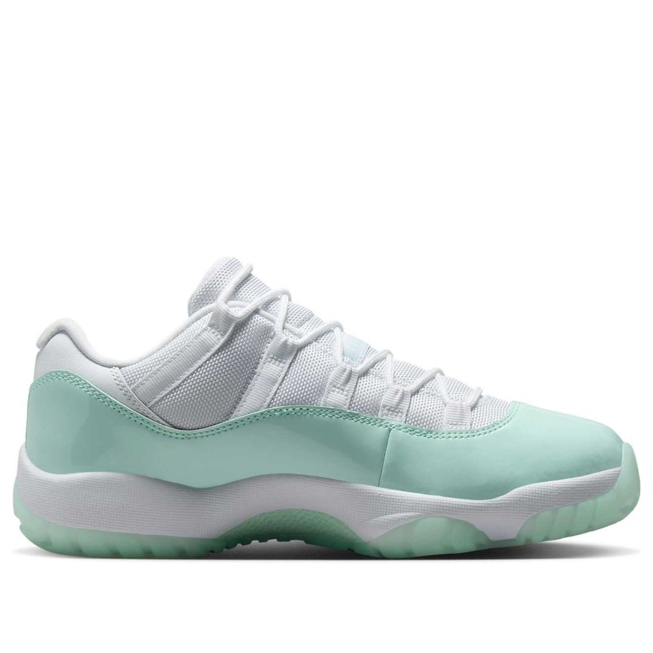 (WMNS) Air Jordan 11 Low 'Igloo' AH7860-103 - 2